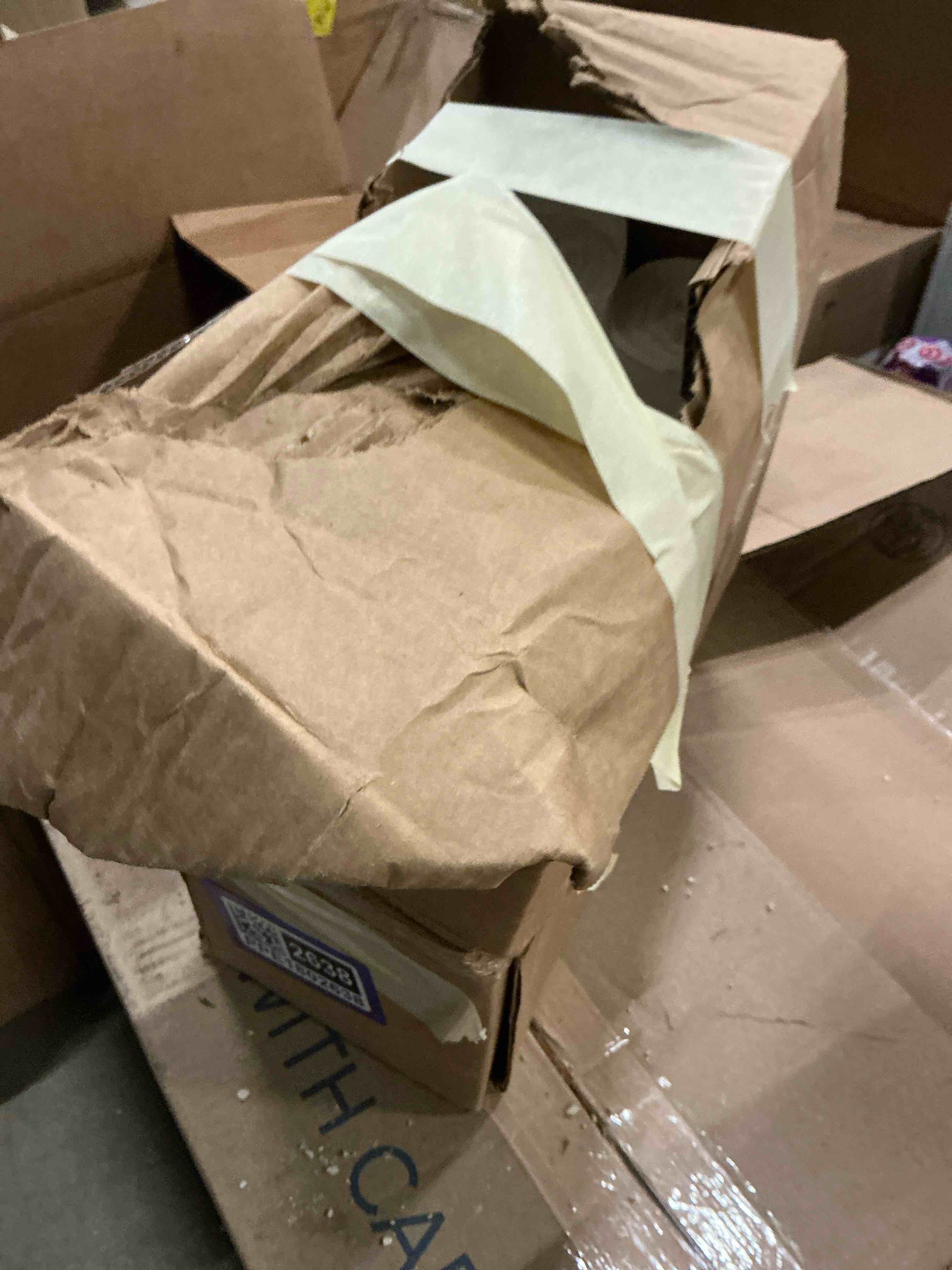 https://s3.amazonaws.com/lotting-images-prod/bidfta/PPE1802638_1757423443497.jpeg