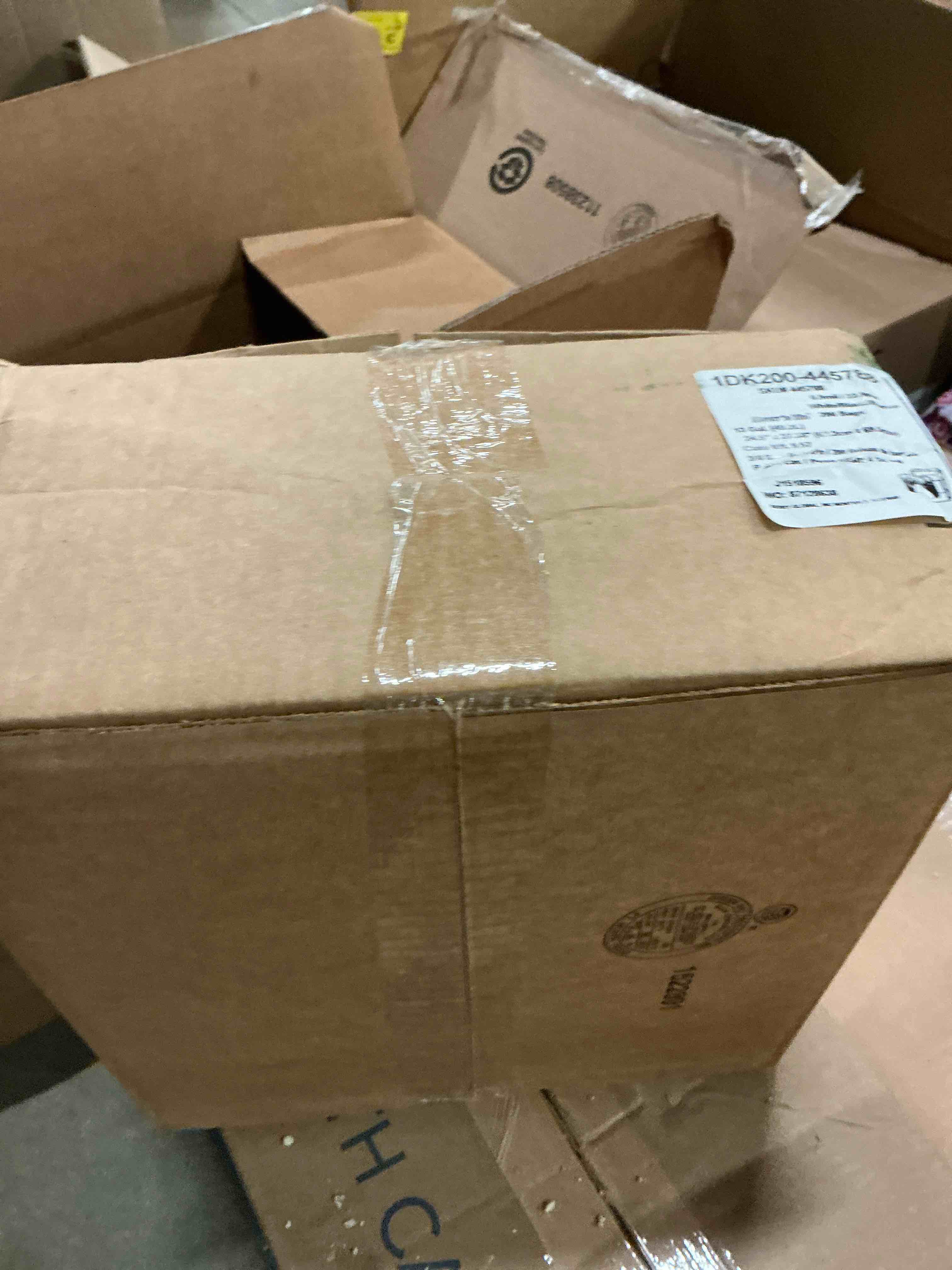 https://s3.amazonaws.com/lotting-images-prod/bidfta/PPE1802639_1757423291675.jpeg