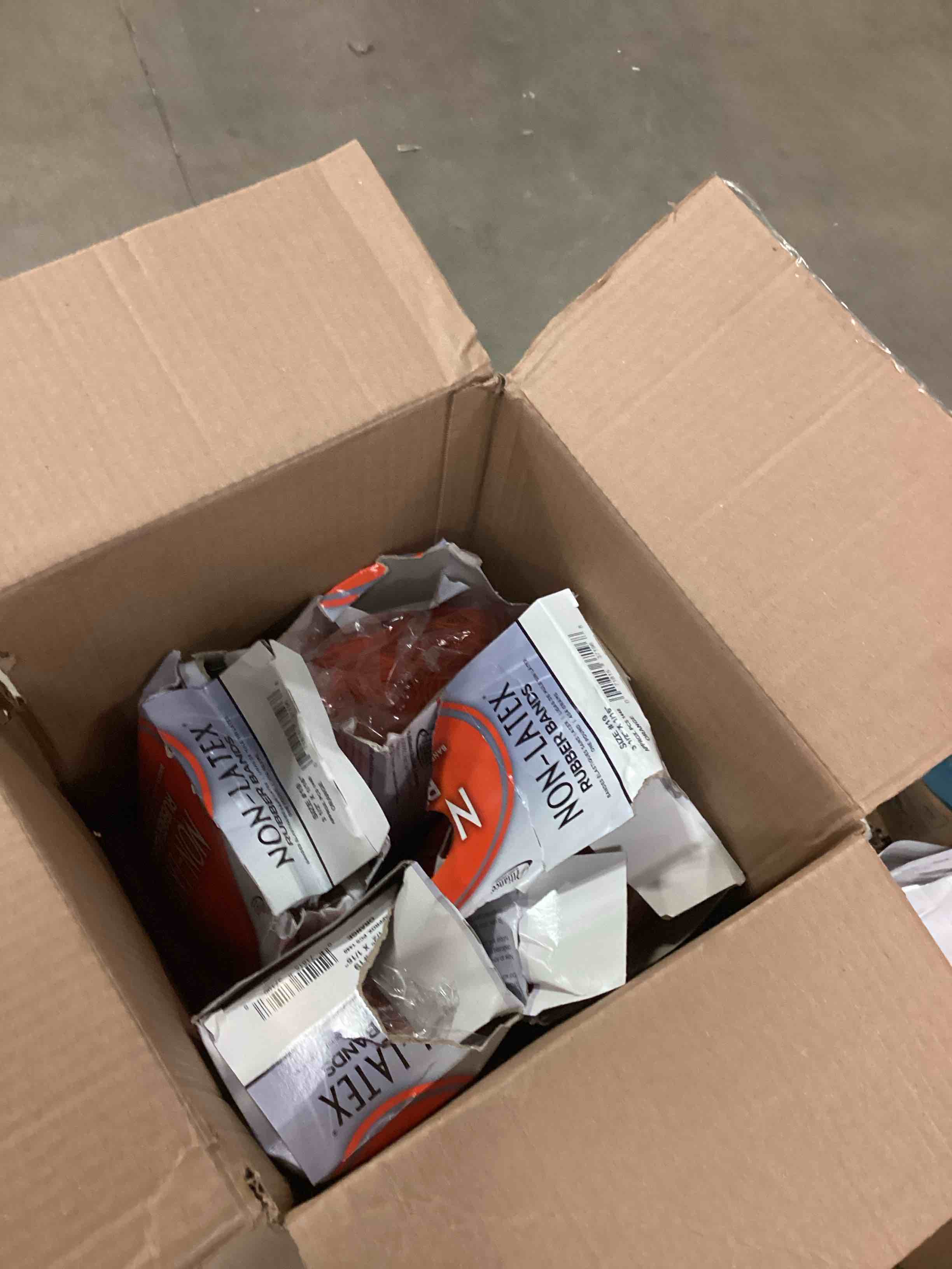 https://s3.amazonaws.com/lotting-images-prod/bidfta/PPE1802674_1757362585438.jpeg