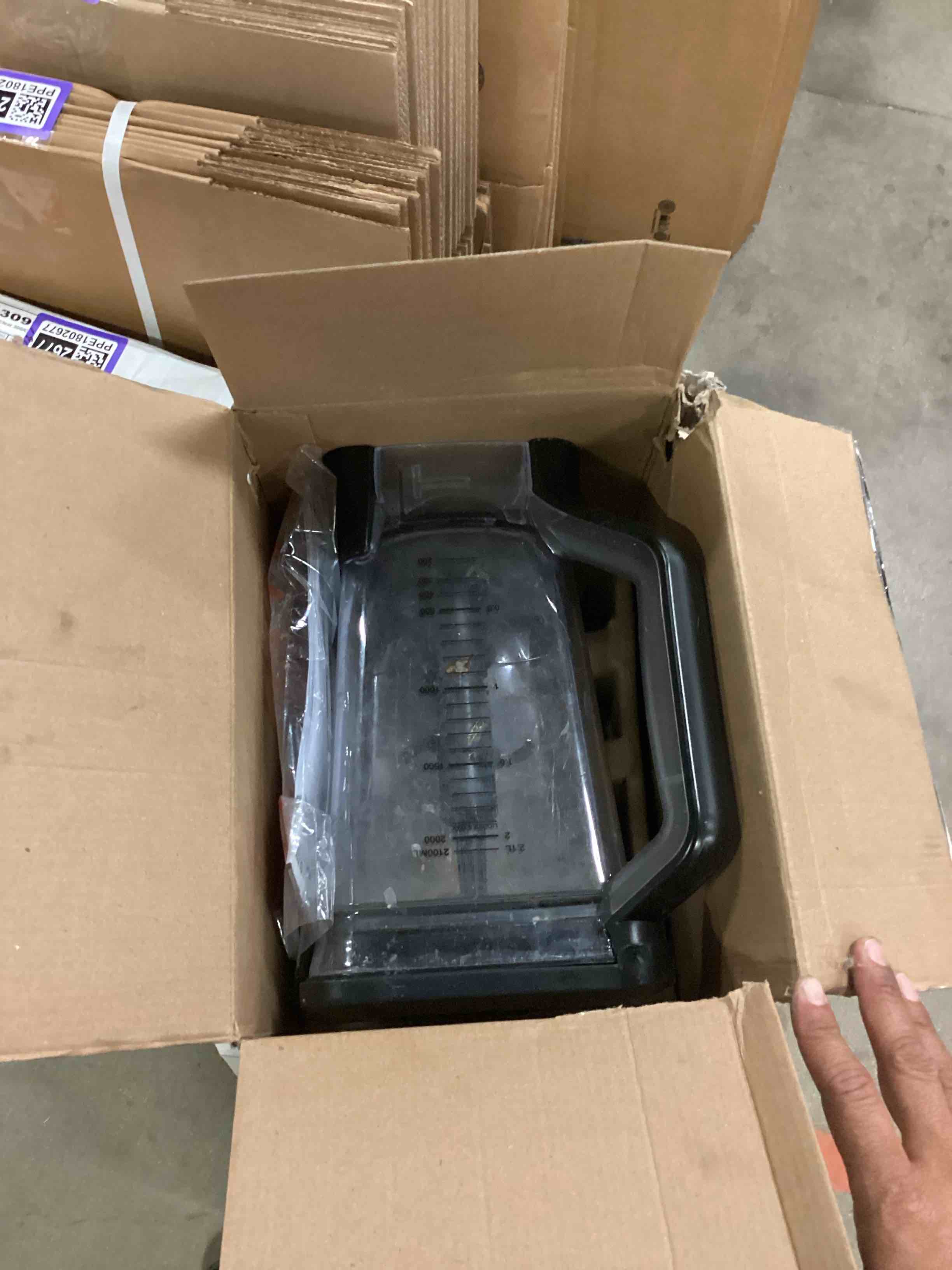 https://s3.amazonaws.com/lotting-images-prod/bidfta/PPE1802675_1757362470426.jpeg