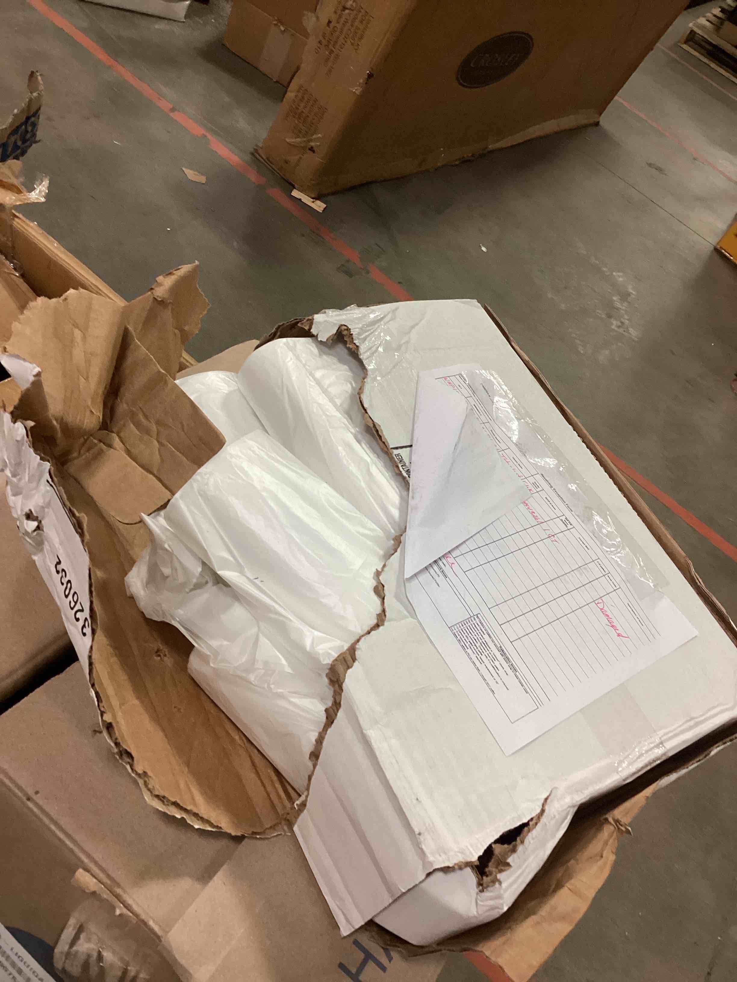 https://s3.amazonaws.com/lotting-images-prod/bidfta/PPE1802677_1757361645475.jpeg