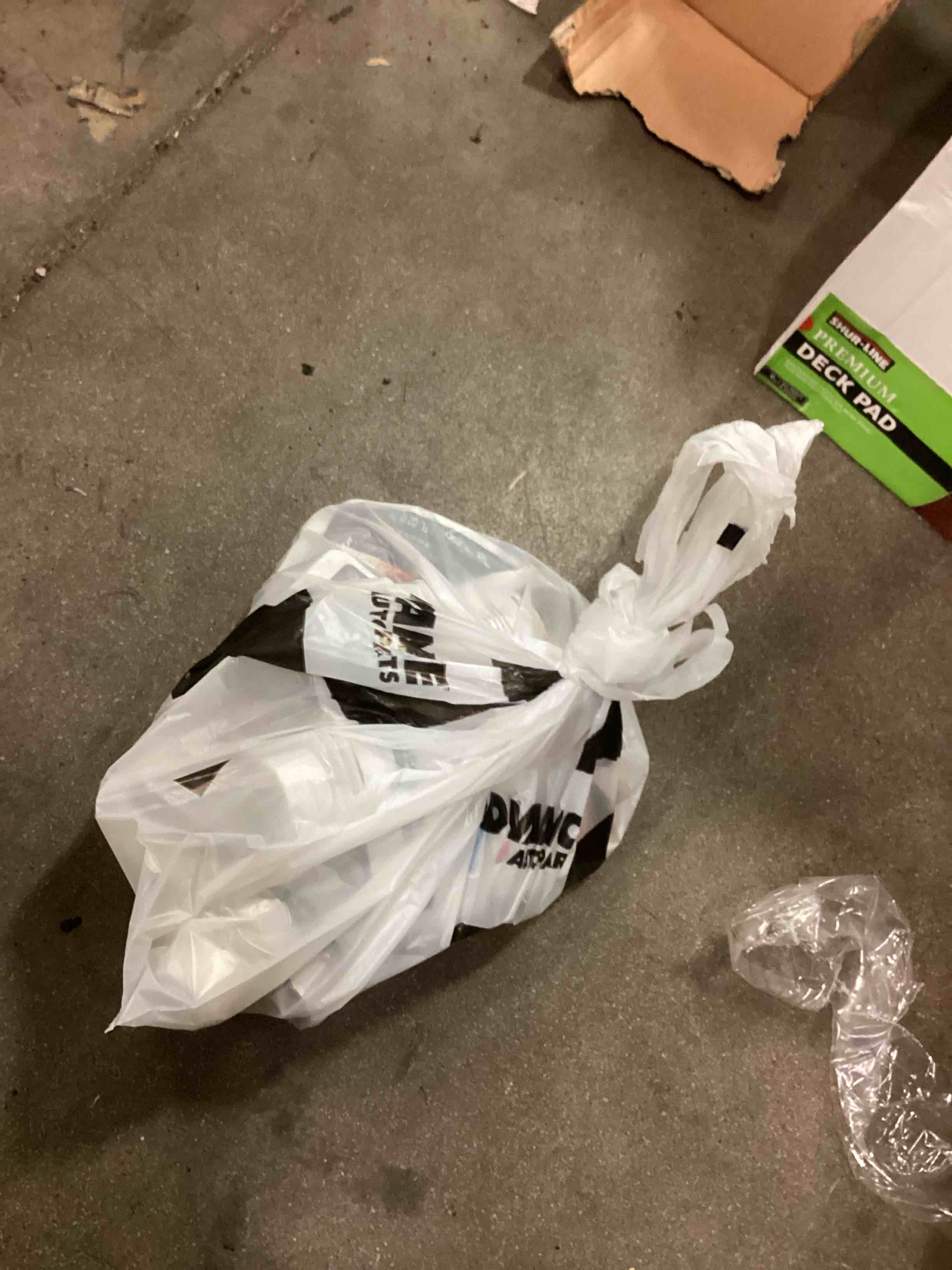 https://s3.amazonaws.com/lotting-images-prod/bidfta/PPE1807723_1748724924676.jpeg