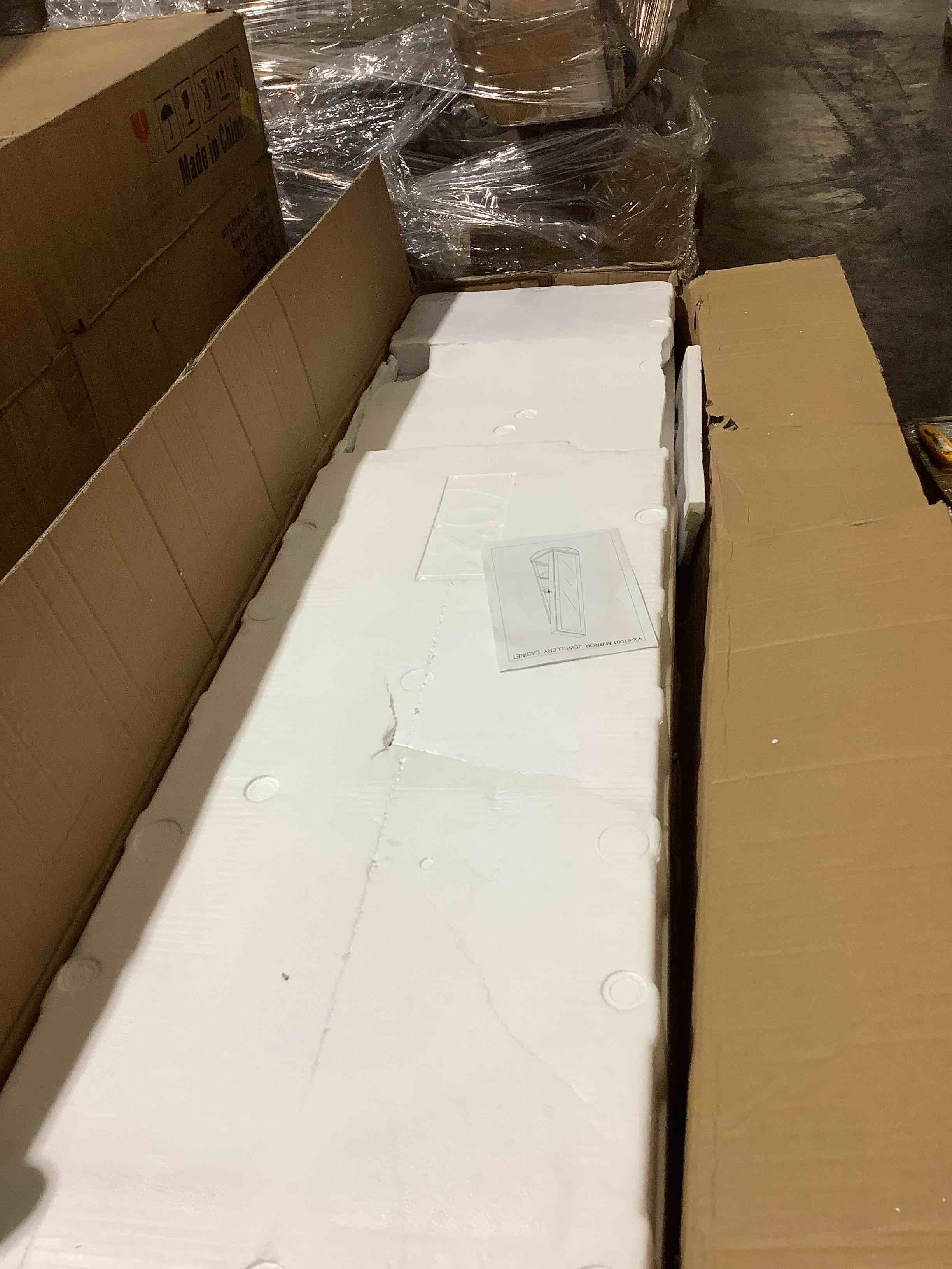 https://s3.amazonaws.com/lotting-images-prod/bidfta/PPE1808770_1750087778404.jpeg