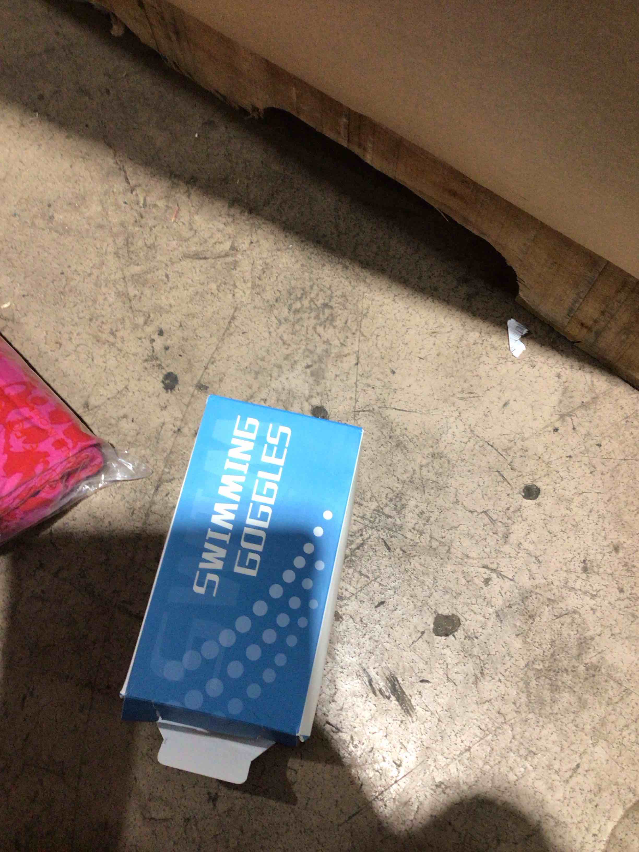 https://s3.amazonaws.com/lotting-images-prod/bidfta/PPE1808858_1750258153542.jpeg