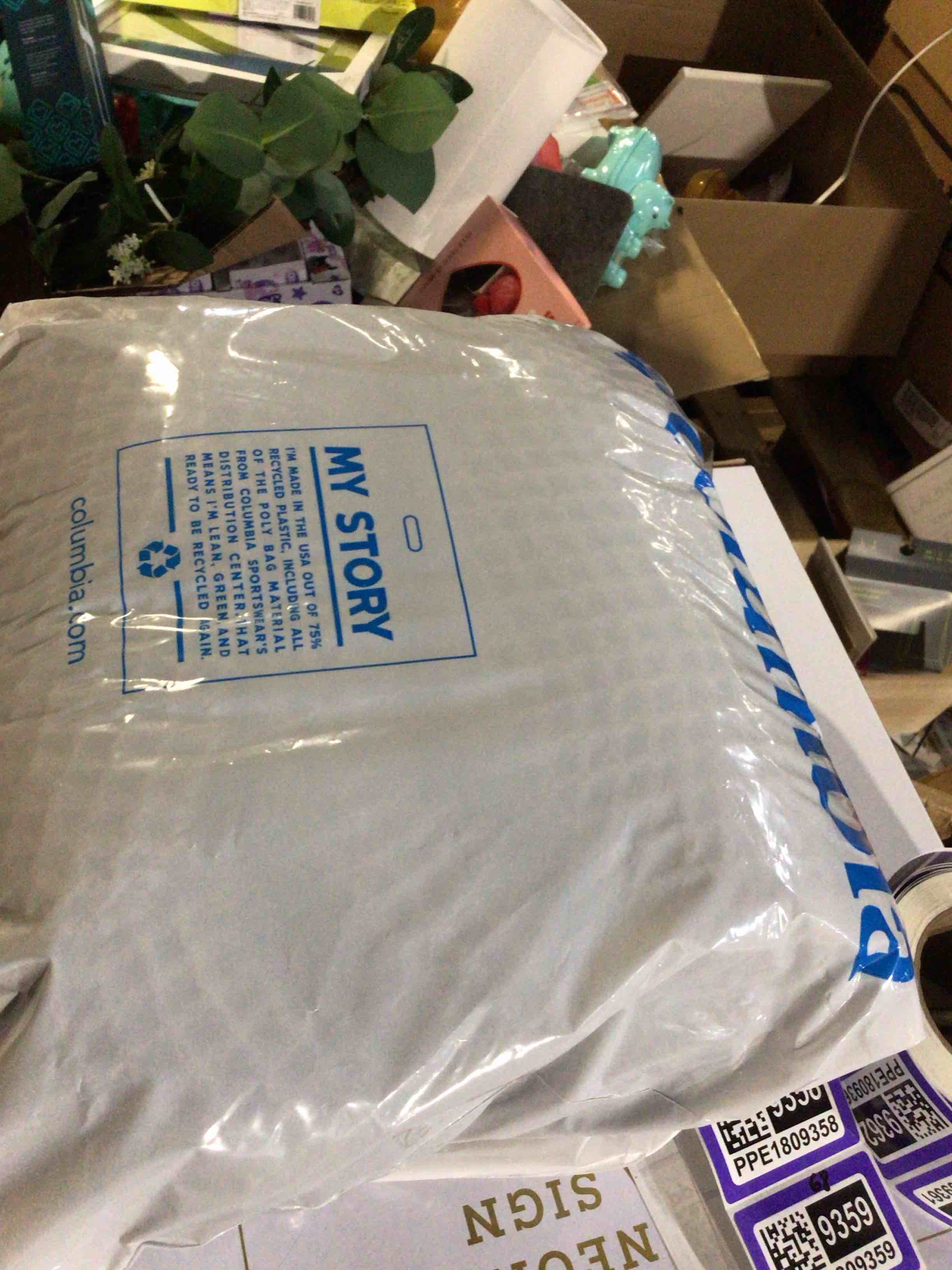 https://s3.amazonaws.com/lotting-images-prod/bidfta/PPE1809332_1751034789970.jpeg