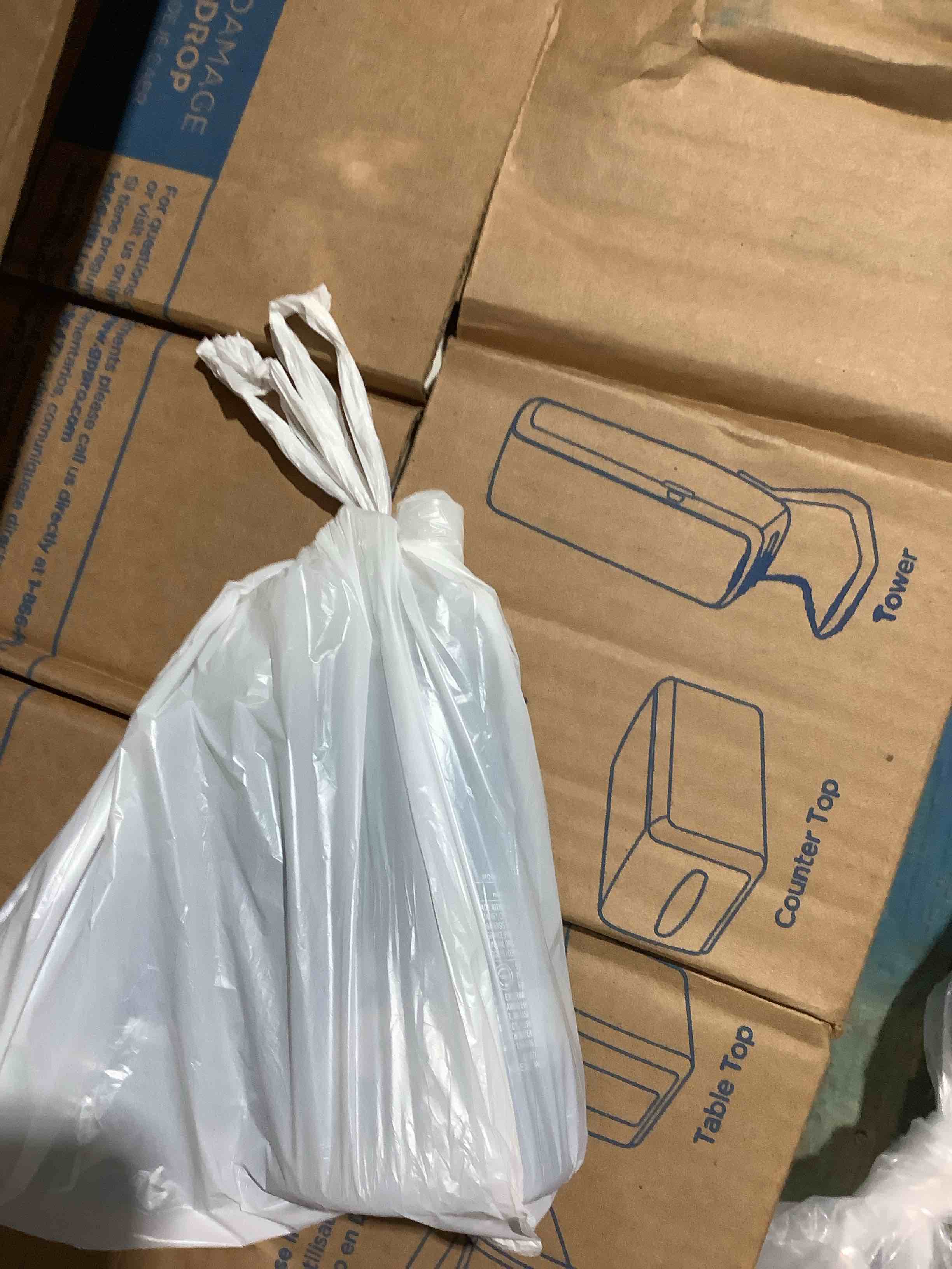 https://s3.amazonaws.com/lotting-images-prod/bidfta/PPE1809479_1751468649968.jpeg