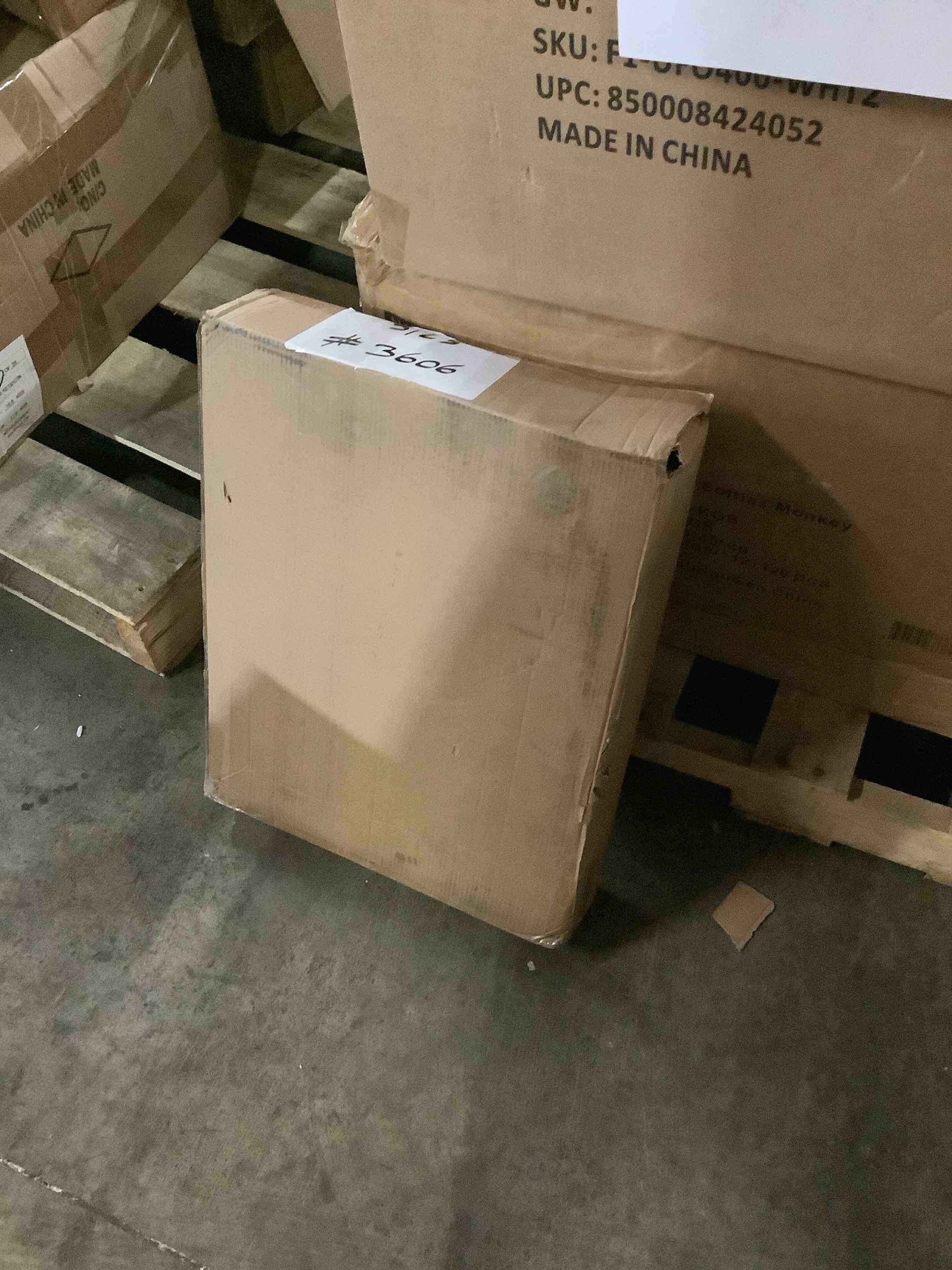 https://s3.amazonaws.com/lotting-images-prod/bidfta/PPE1809580_1751896311242.jpeg