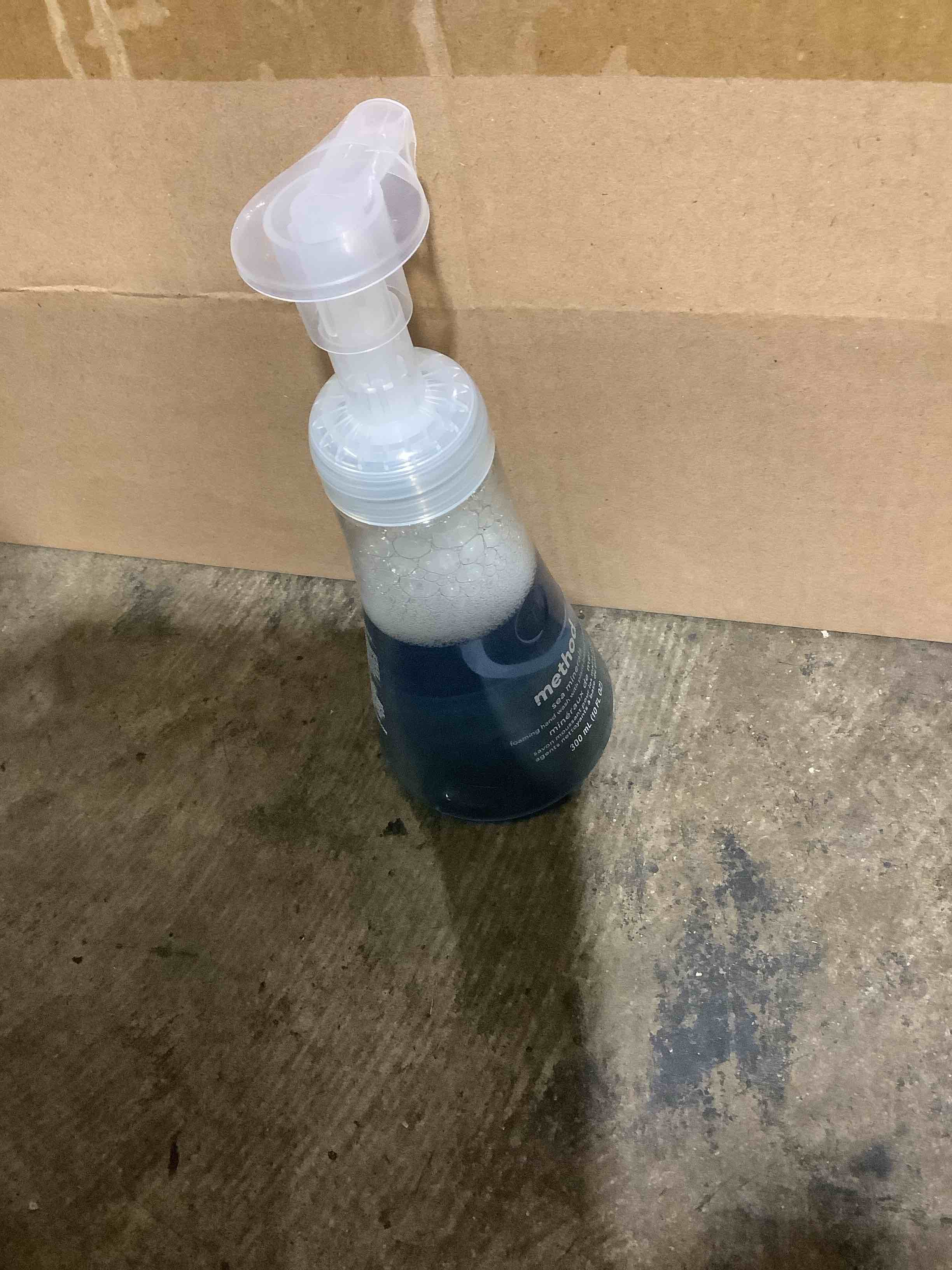 https://s3.amazonaws.com/lotting-images-prod/bidfta/PPE1809718_1751995627620.jpeg