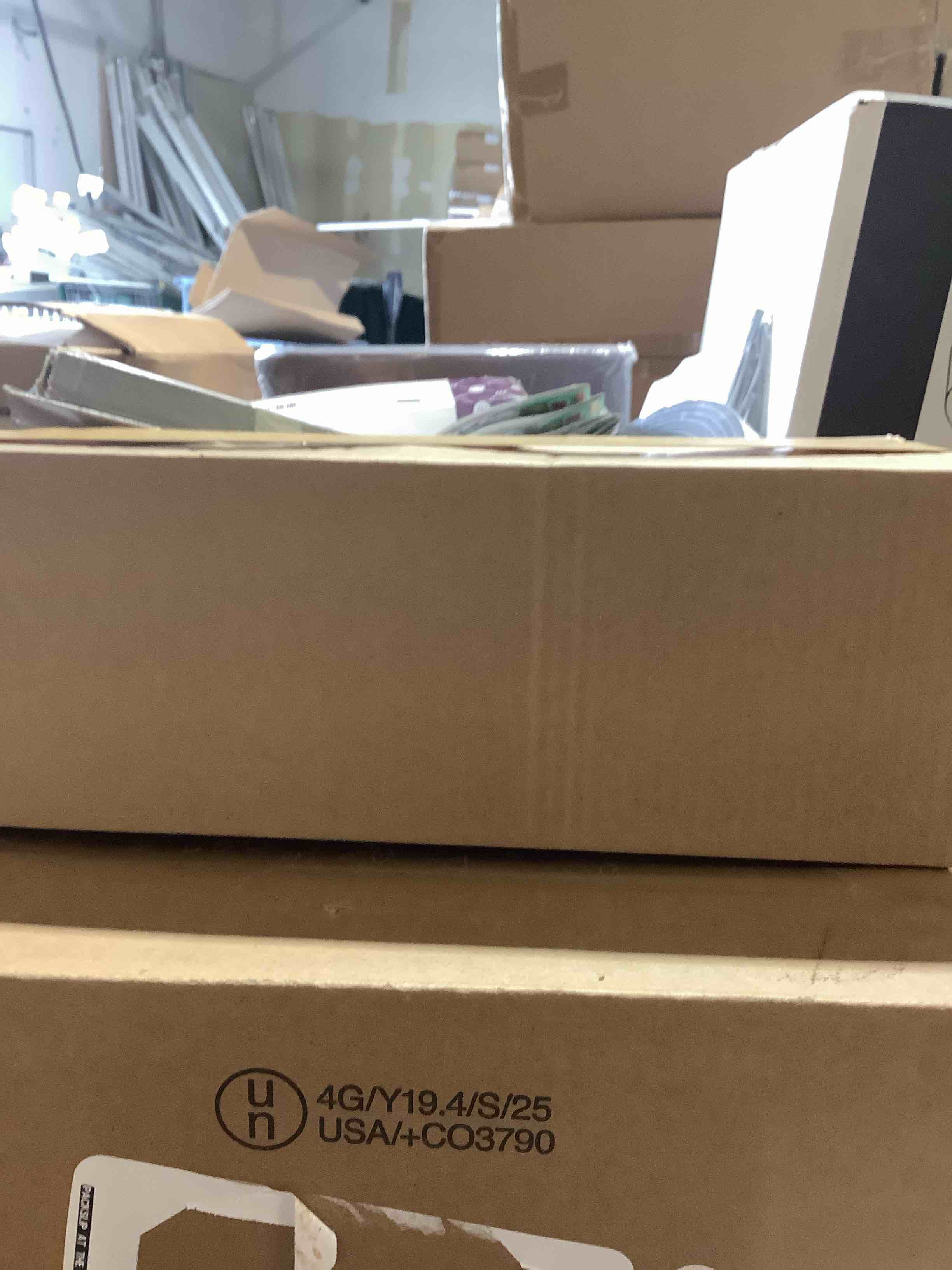 https://s3.amazonaws.com/lotting-images-prod/bidfta/PPE1809718_1751995737098.jpeg
