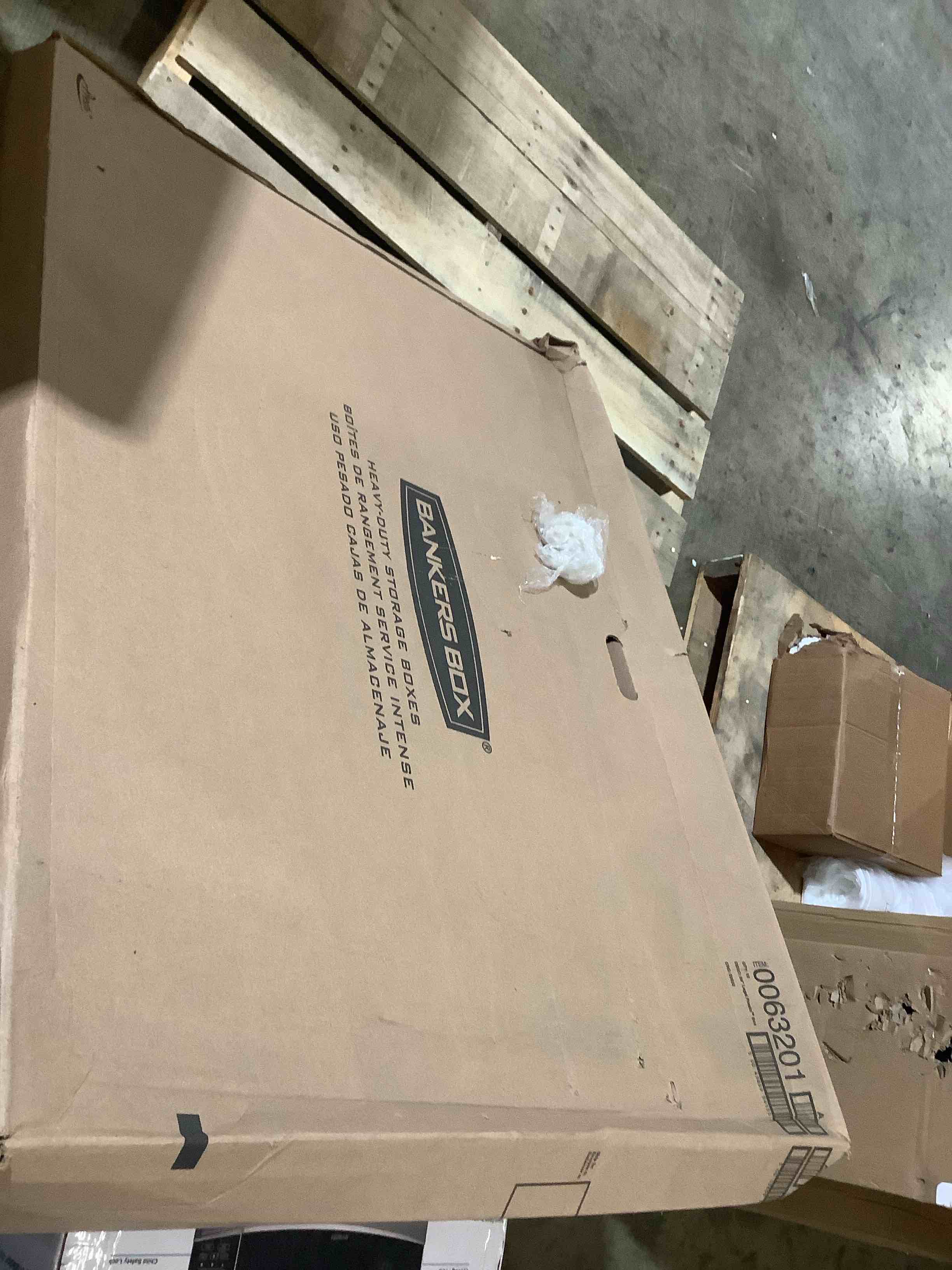 https://s3.amazonaws.com/lotting-images-prod/bidfta/PPE1809749_1752008285132.jpeg