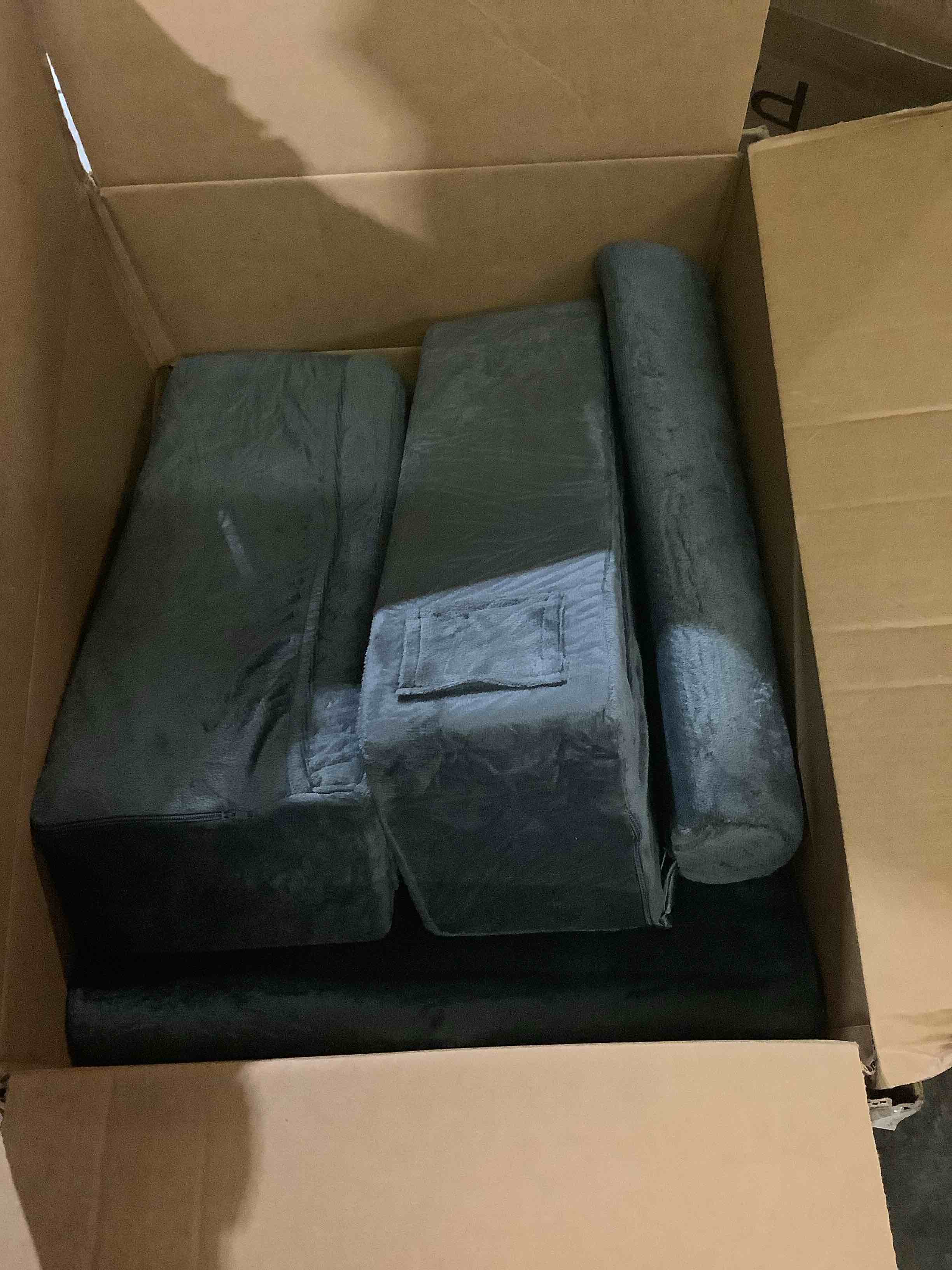 https://s3.amazonaws.com/lotting-images-prod/bidfta/PPE1809776_1752074218158.jpeg