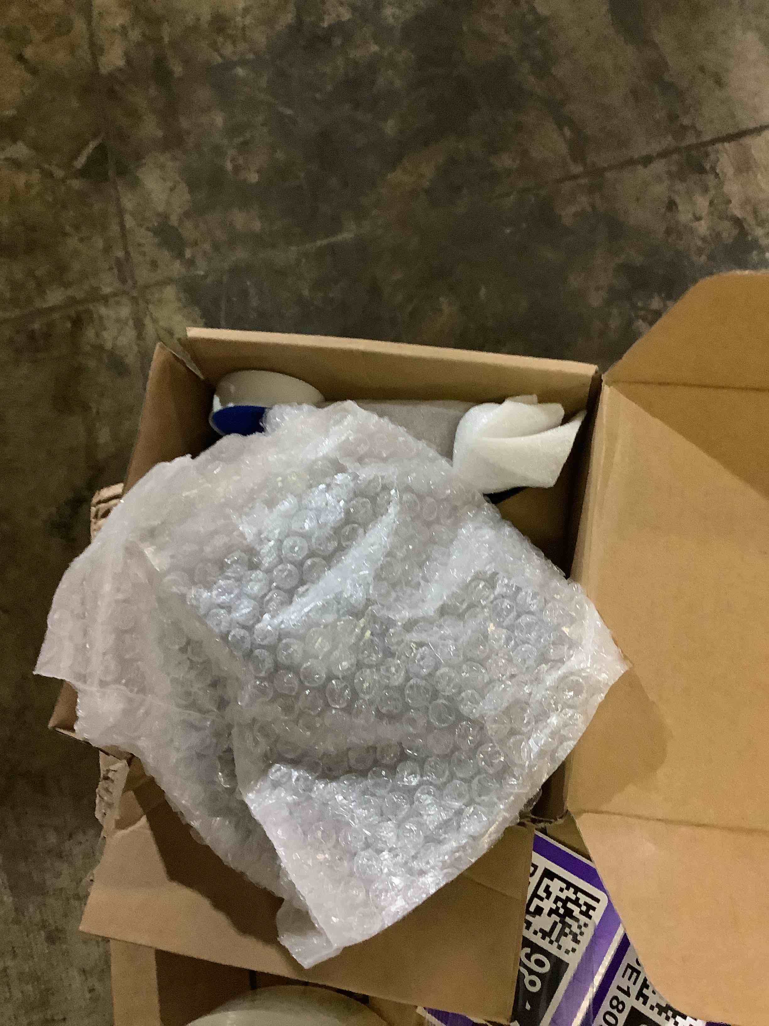https://s3.amazonaws.com/lotting-images-prod/bidfta/PPE1809806_1752085535568.jpeg