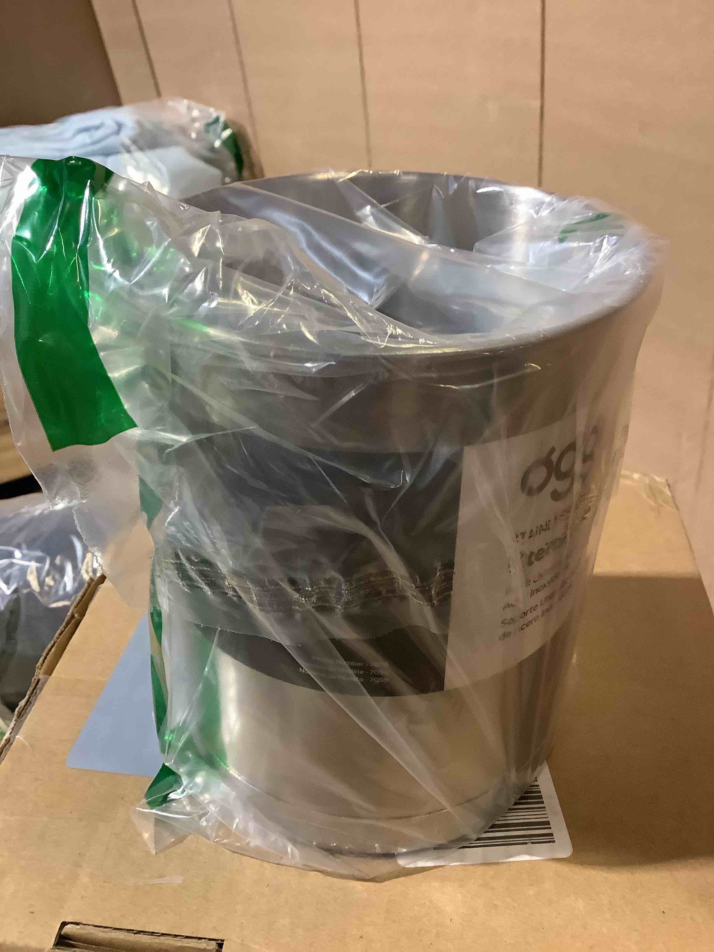 https://s3.amazonaws.com/lotting-images-prod/bidfta/PPE1809853_1752154484721.jpeg