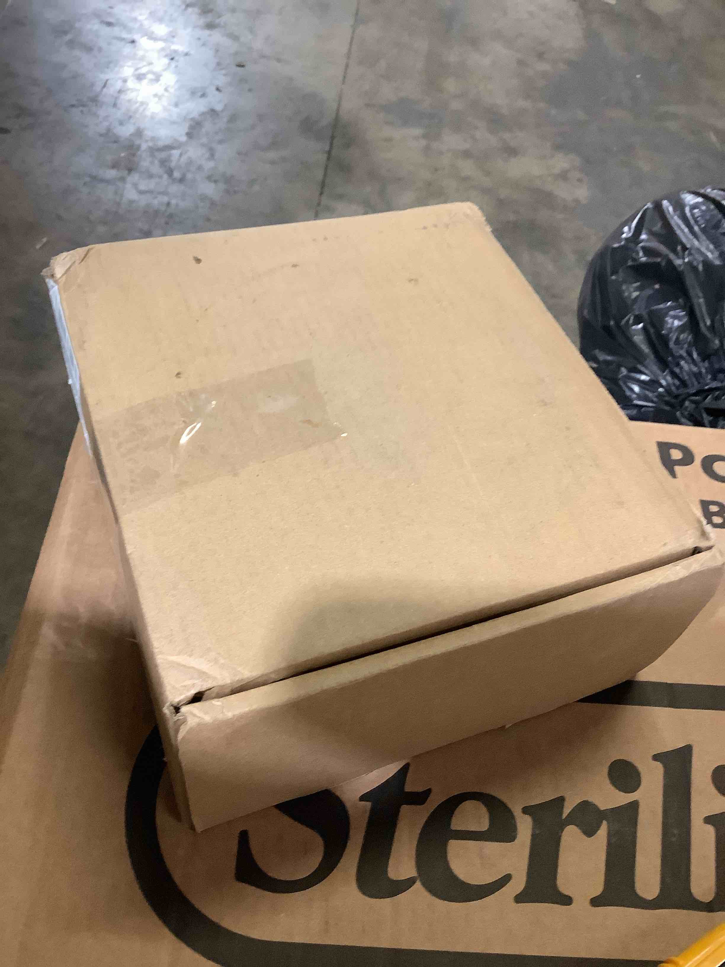 https://s3.amazonaws.com/lotting-images-prod/bidfta/PPE1809854_1752154899182.jpeg