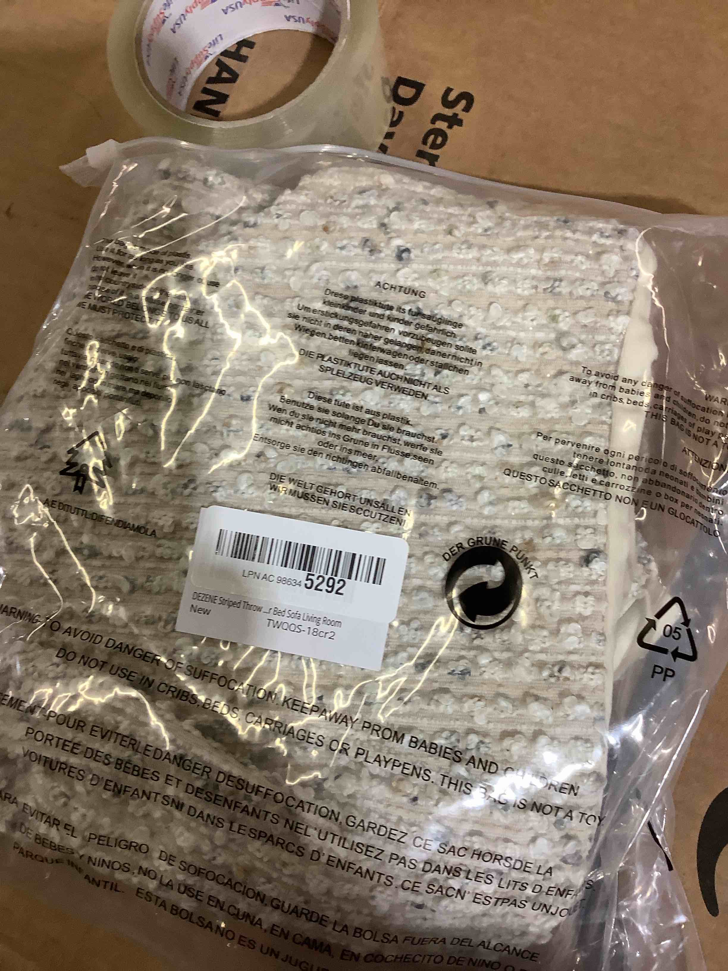 https://s3.amazonaws.com/lotting-images-prod/bidfta/PPE1809862_1752157098602.jpeg