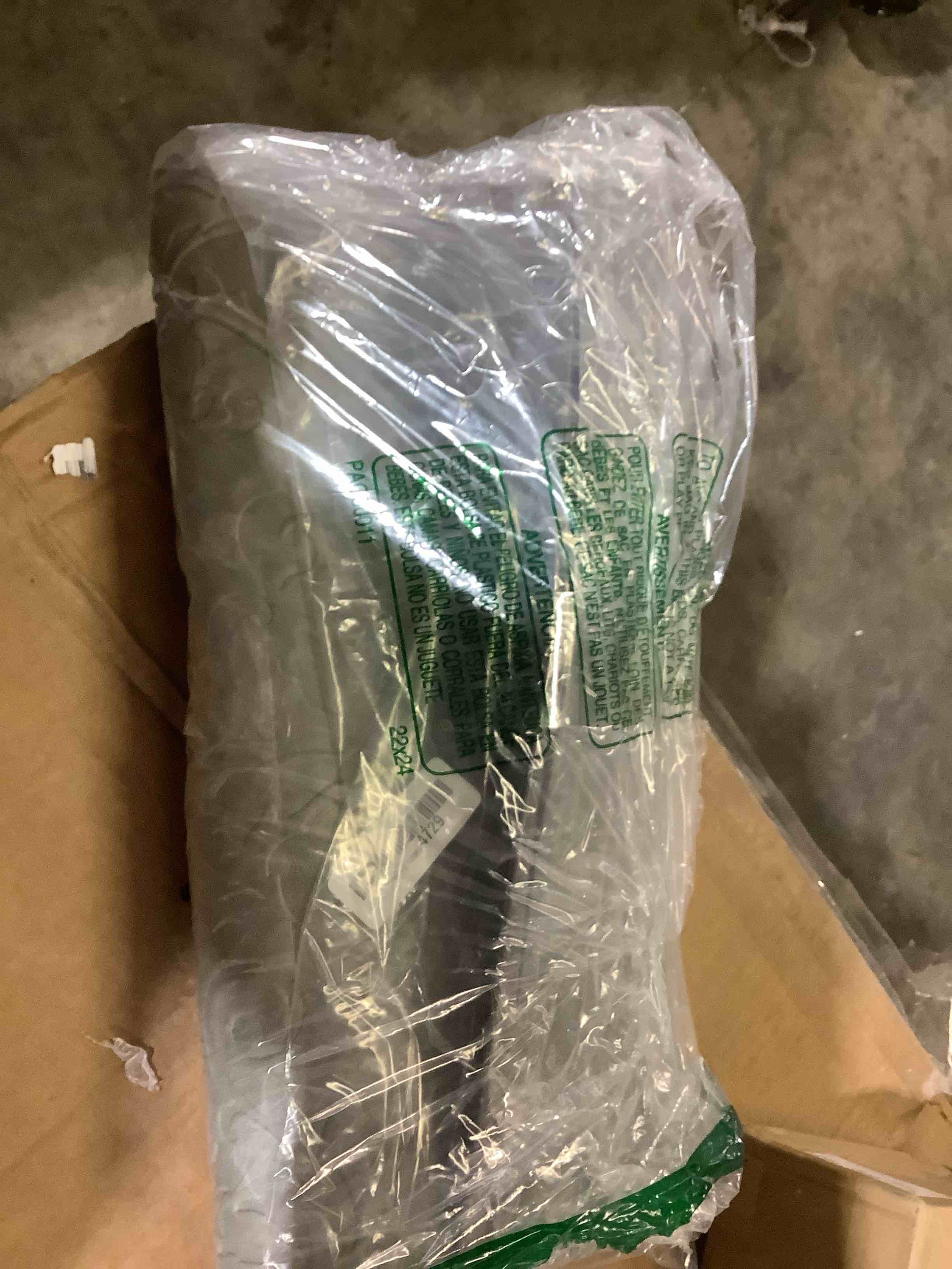 https://s3.amazonaws.com/lotting-images-prod/bidfta/PPE1809865_1752157947566.jpeg