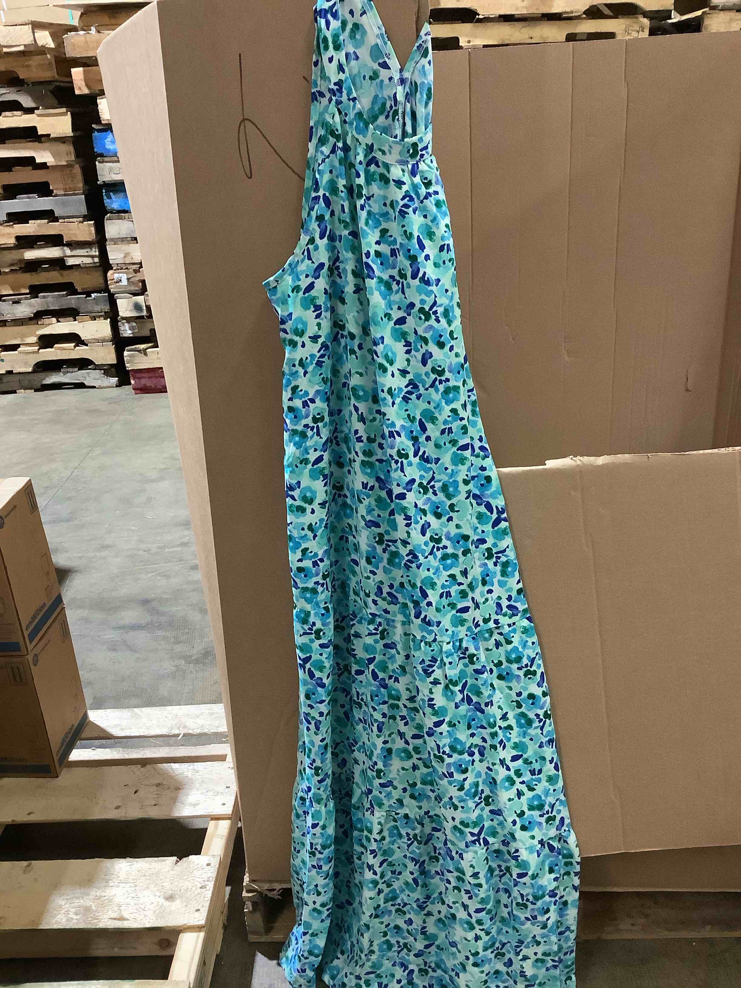 https://s3.amazonaws.com/lotting-images-prod/bidfta/PPE1809948_1752245587411.jpeg