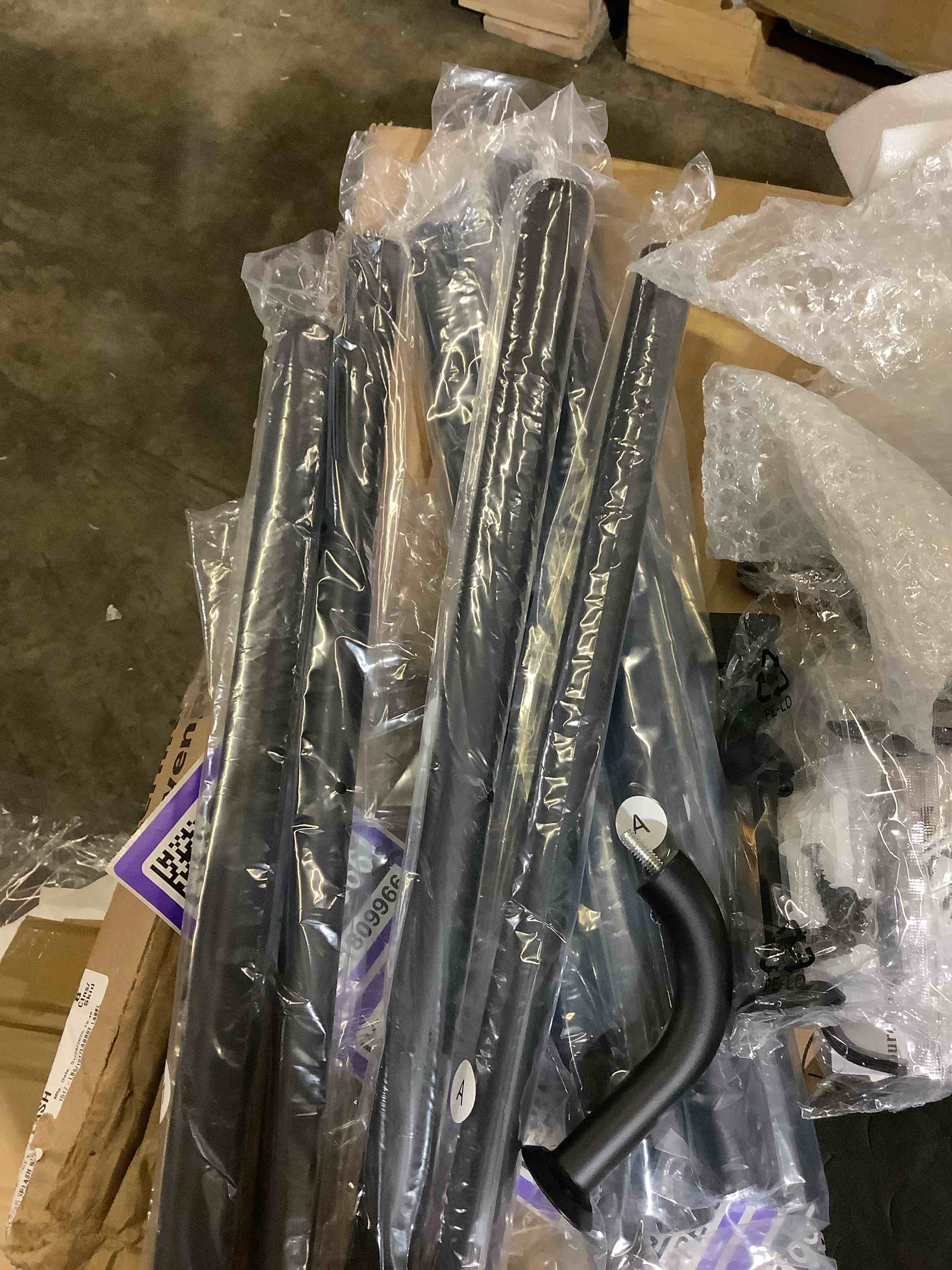 https://s3.amazonaws.com/lotting-images-prod/bidfta/PPE1809965_1752254316487.jpeg