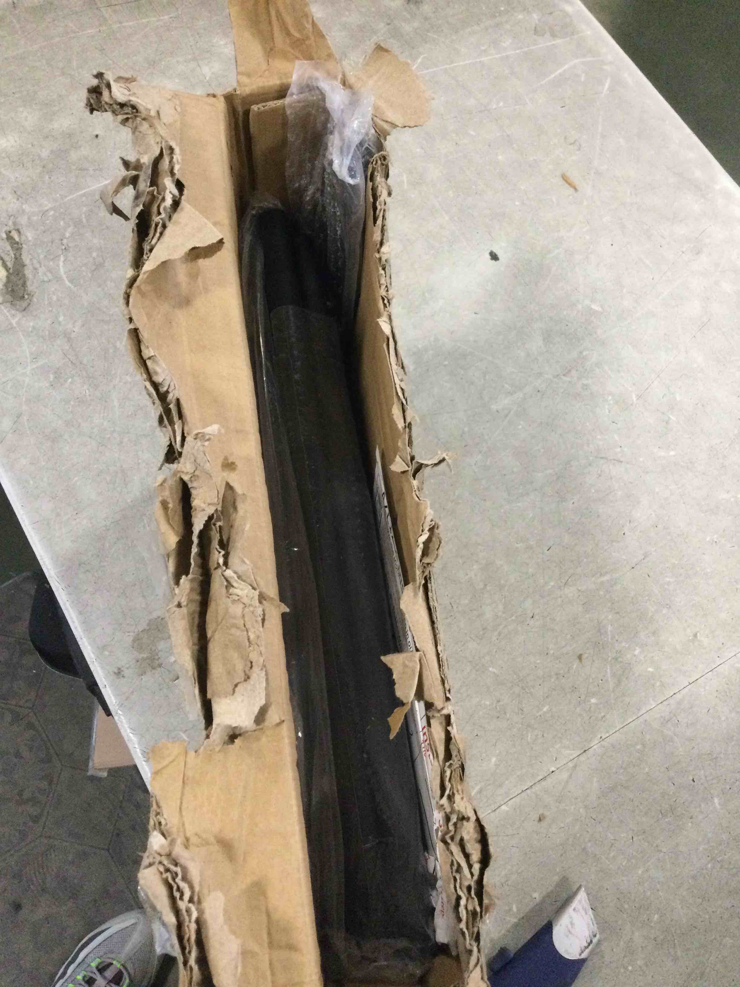 https://s3.amazonaws.com/lotting-images-prod/bidfta/PPE1816104_1732034140336.jpeg
