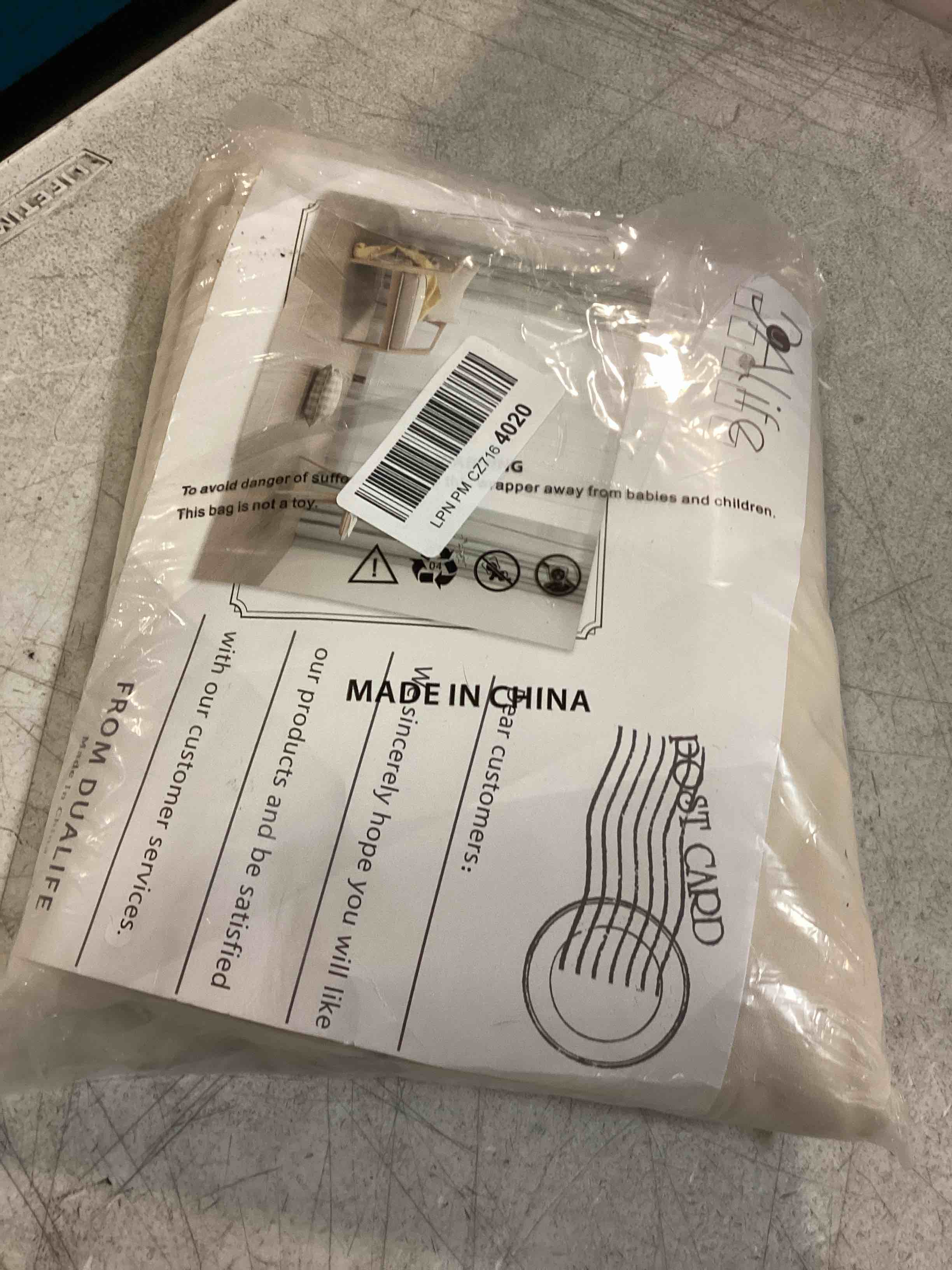 https://s3.amazonaws.com/lotting-images-prod/bidfta/PPE1819079_1732365097731.jpeg