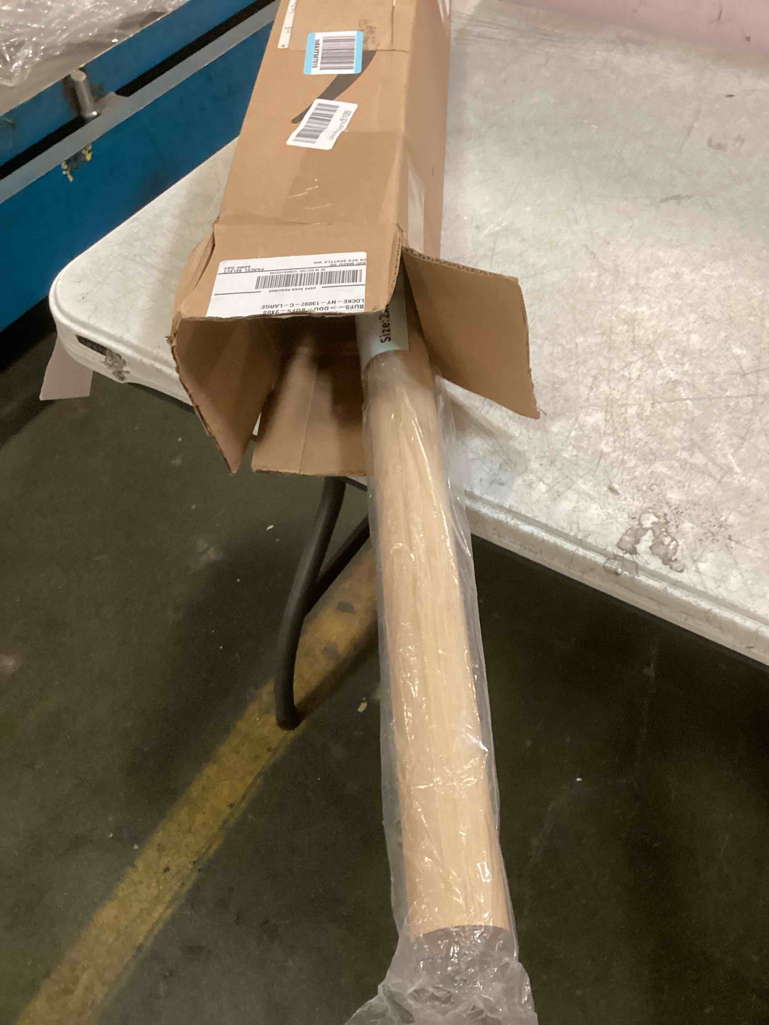 https://s3.amazonaws.com/lotting-images-prod/bidfta/PPE1819359_1732562953010.jpeg