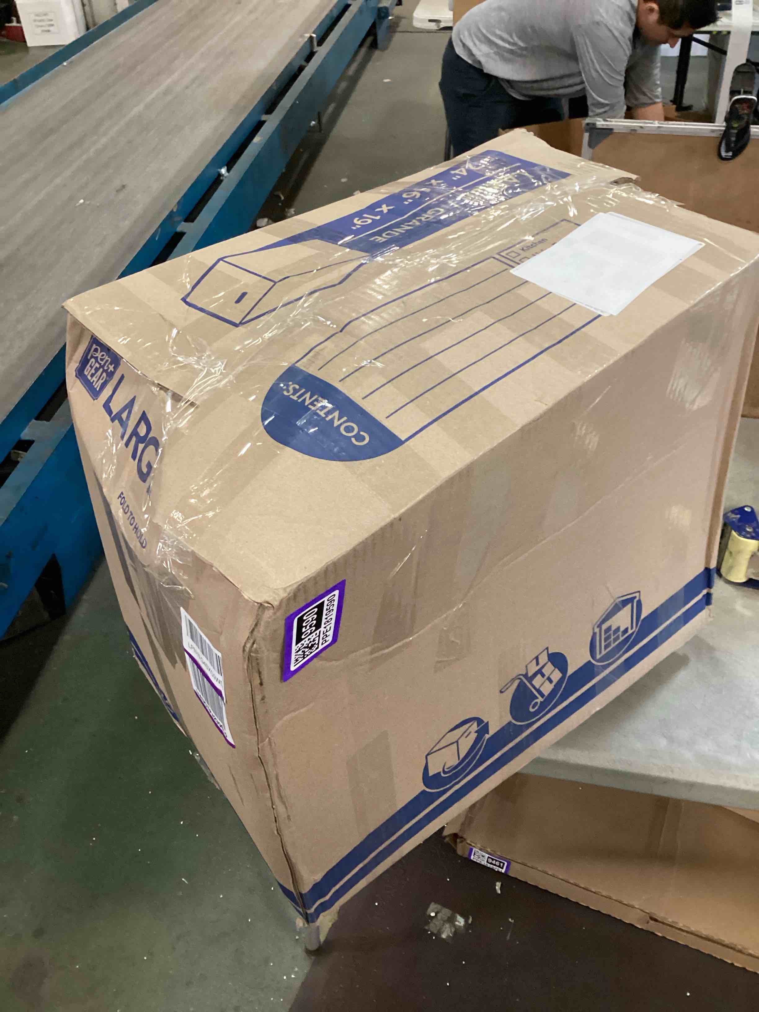 https://s3.amazonaws.com/lotting-images-prod/bidfta/PPE1819590_1732646080047.jpeg