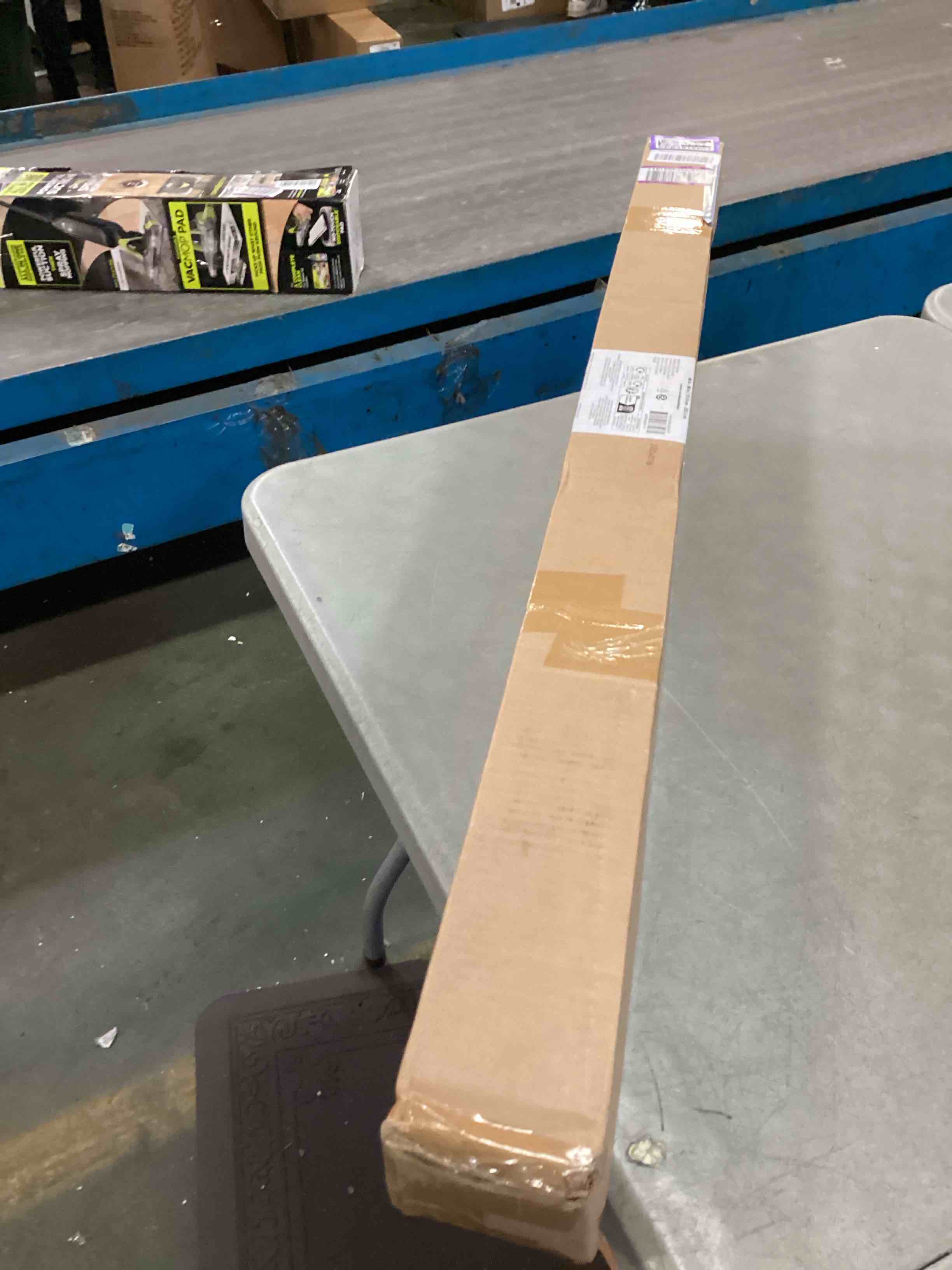 https://s3.amazonaws.com/lotting-images-prod/bidfta/PPE1819601_1732646962076.jpeg