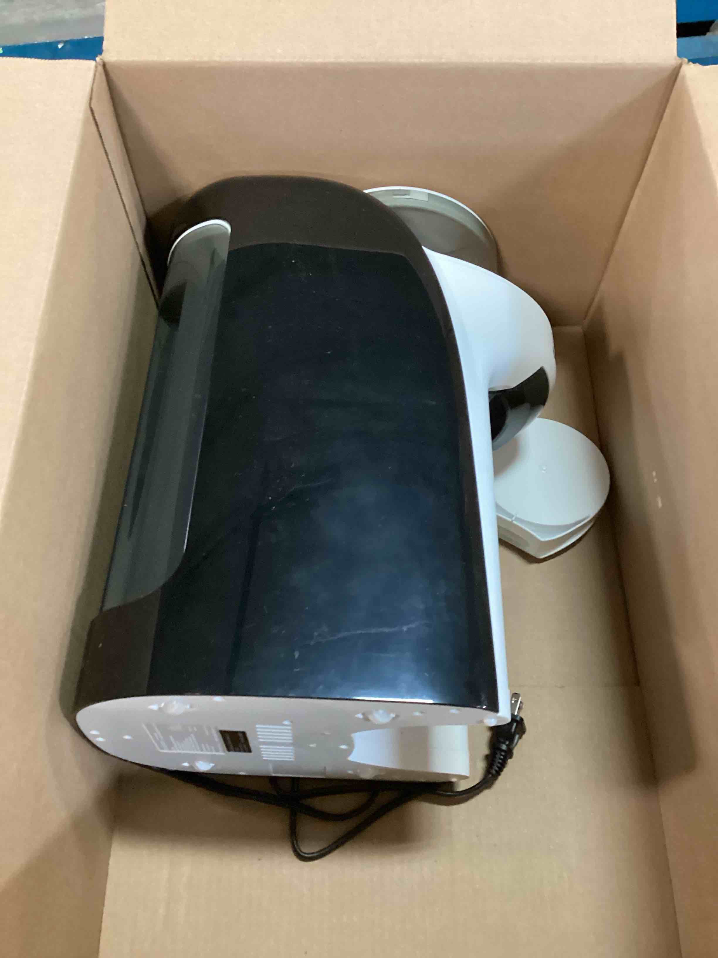 https://s3.amazonaws.com/lotting-images-prod/bidfta/PPE1819660_1732653603558.jpeg