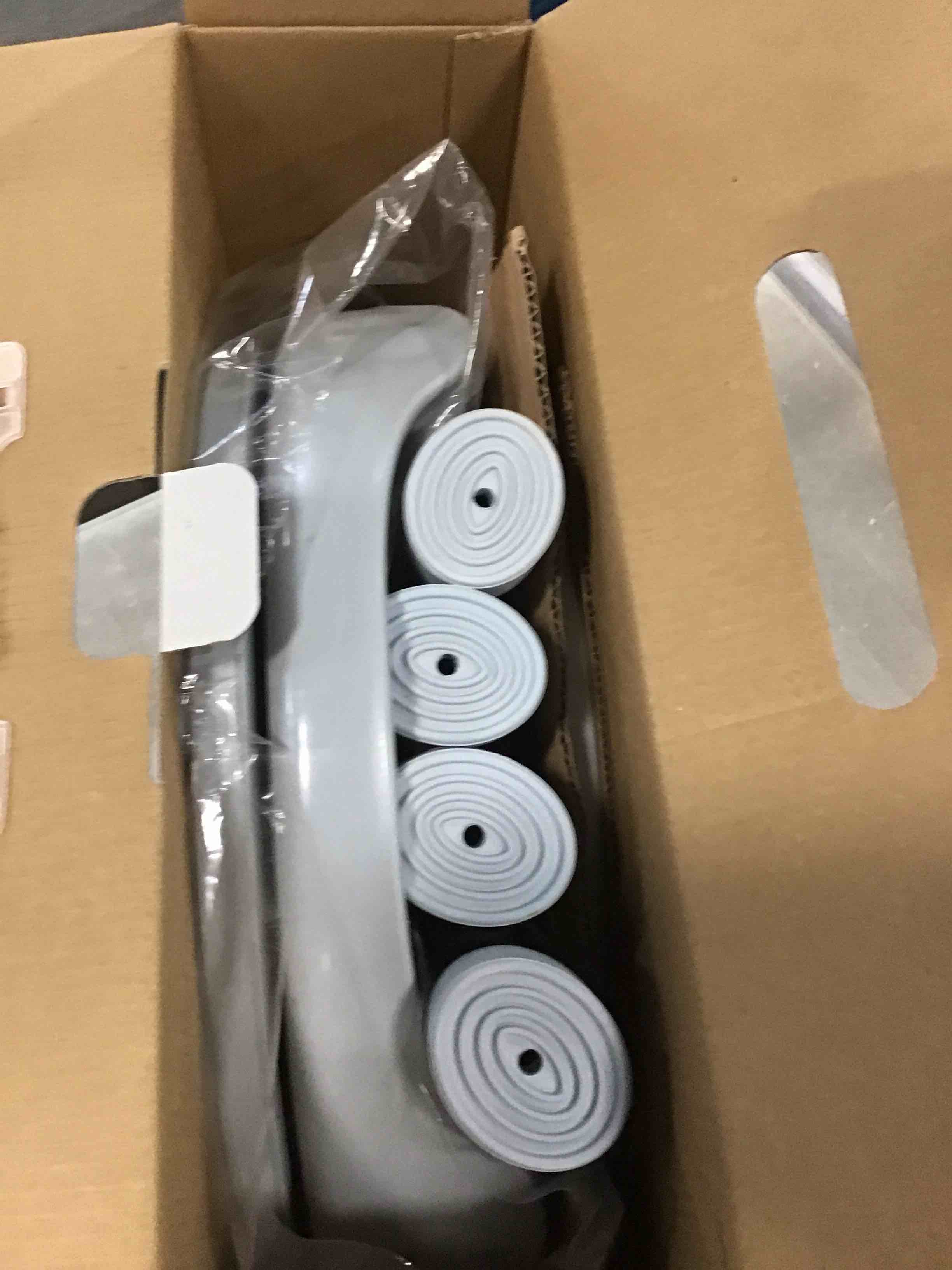 https://s3.amazonaws.com/lotting-images-prod/bidfta/PPE1819766_1732721443471.jpeg