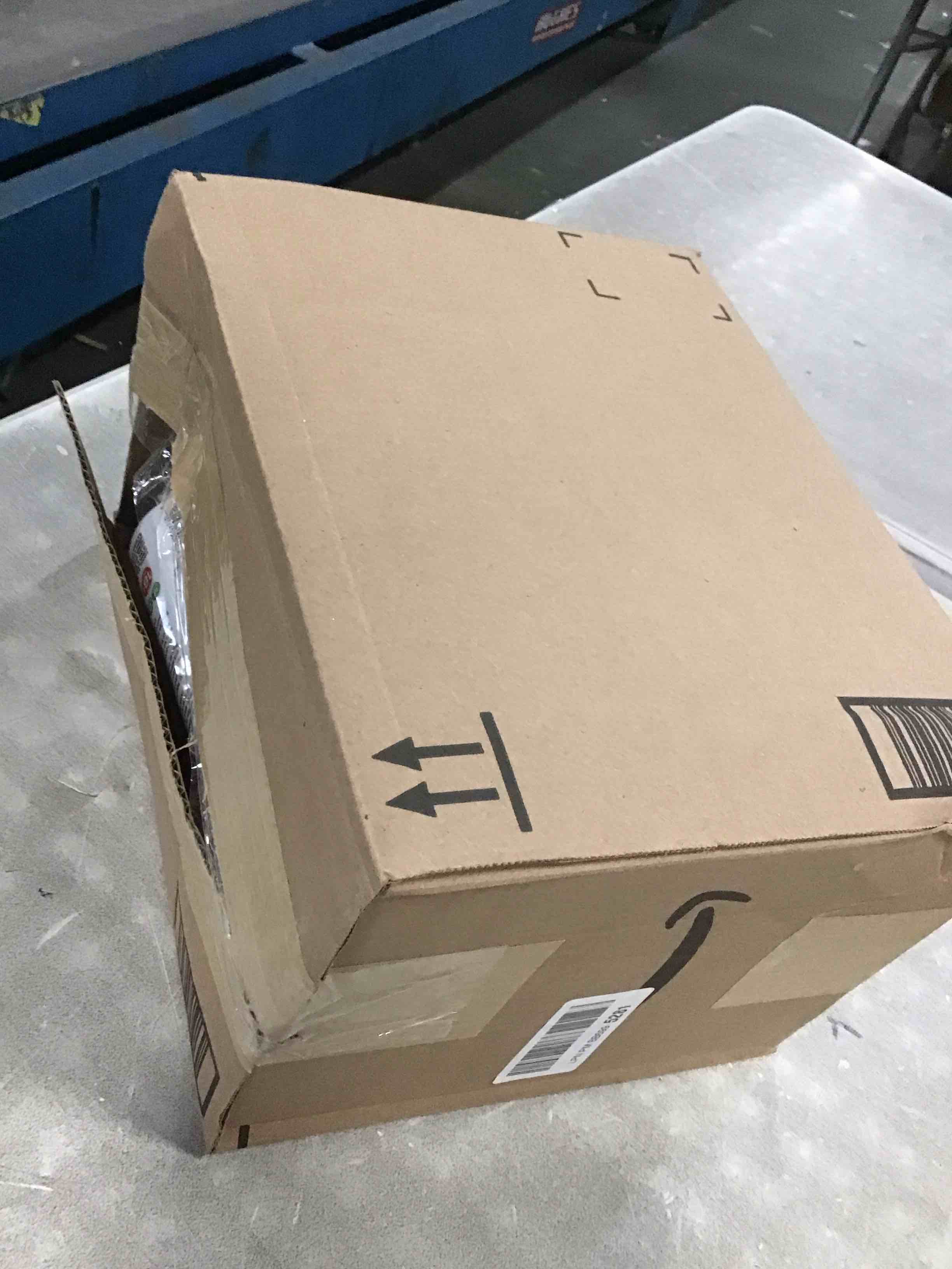https://s3.amazonaws.com/lotting-images-prod/bidfta/PPE1819911_1732740692209.jpeg