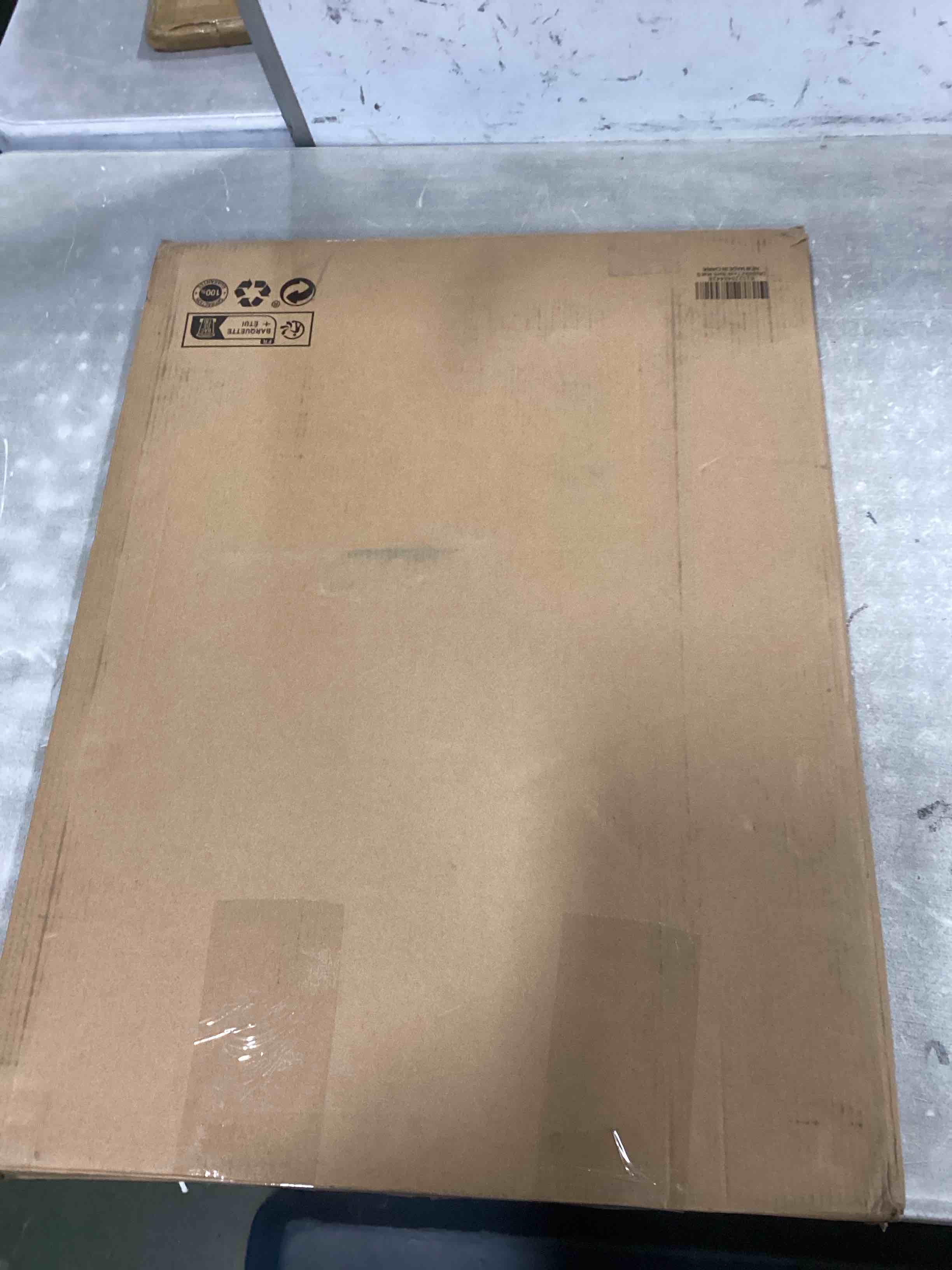 https://s3.amazonaws.com/lotting-images-prod/bidfta/PPE1820163_1733141365121.jpeg