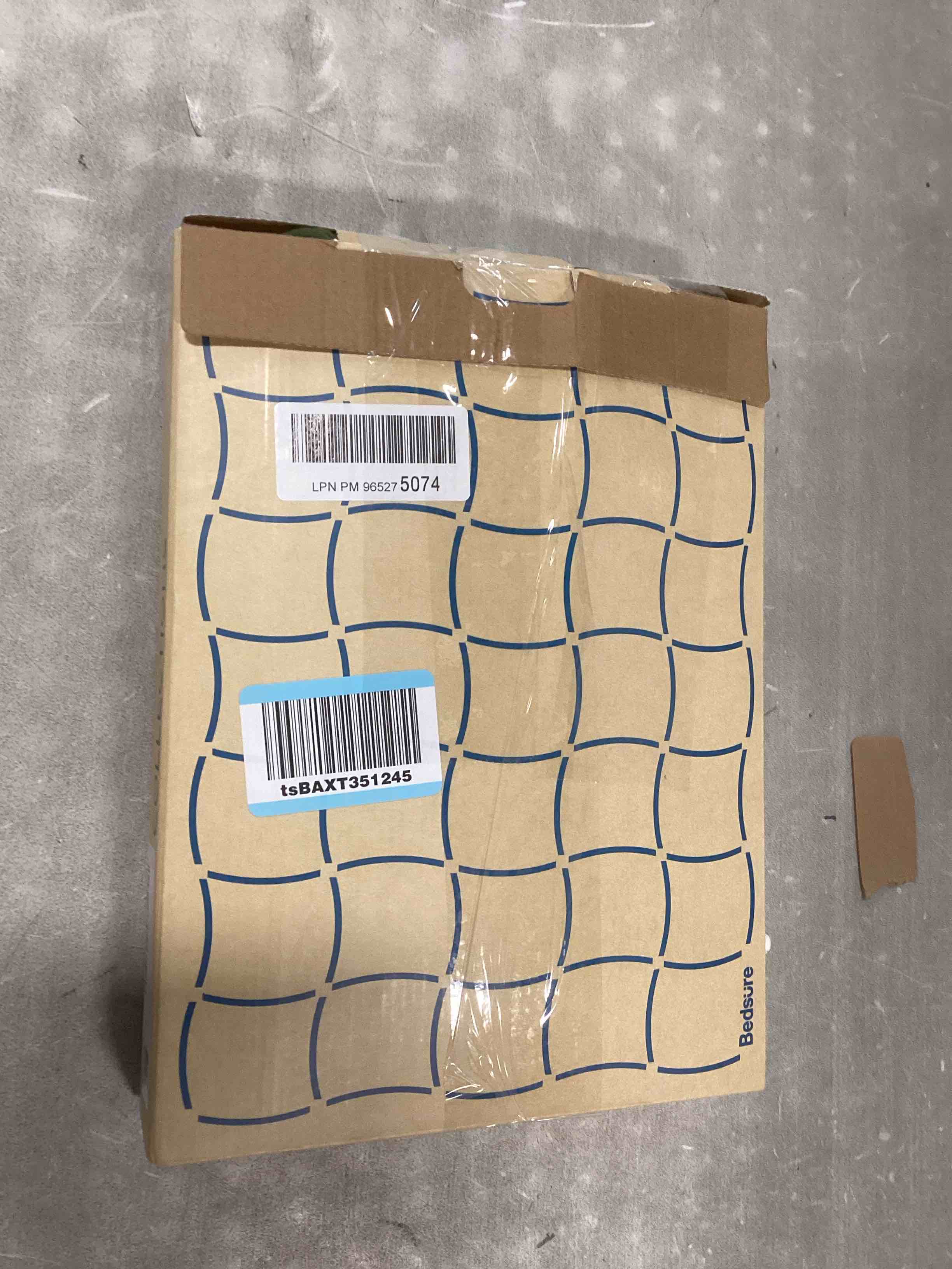 https://s3.amazonaws.com/lotting-images-prod/bidfta/PPE1820277_1733156867663.jpeg