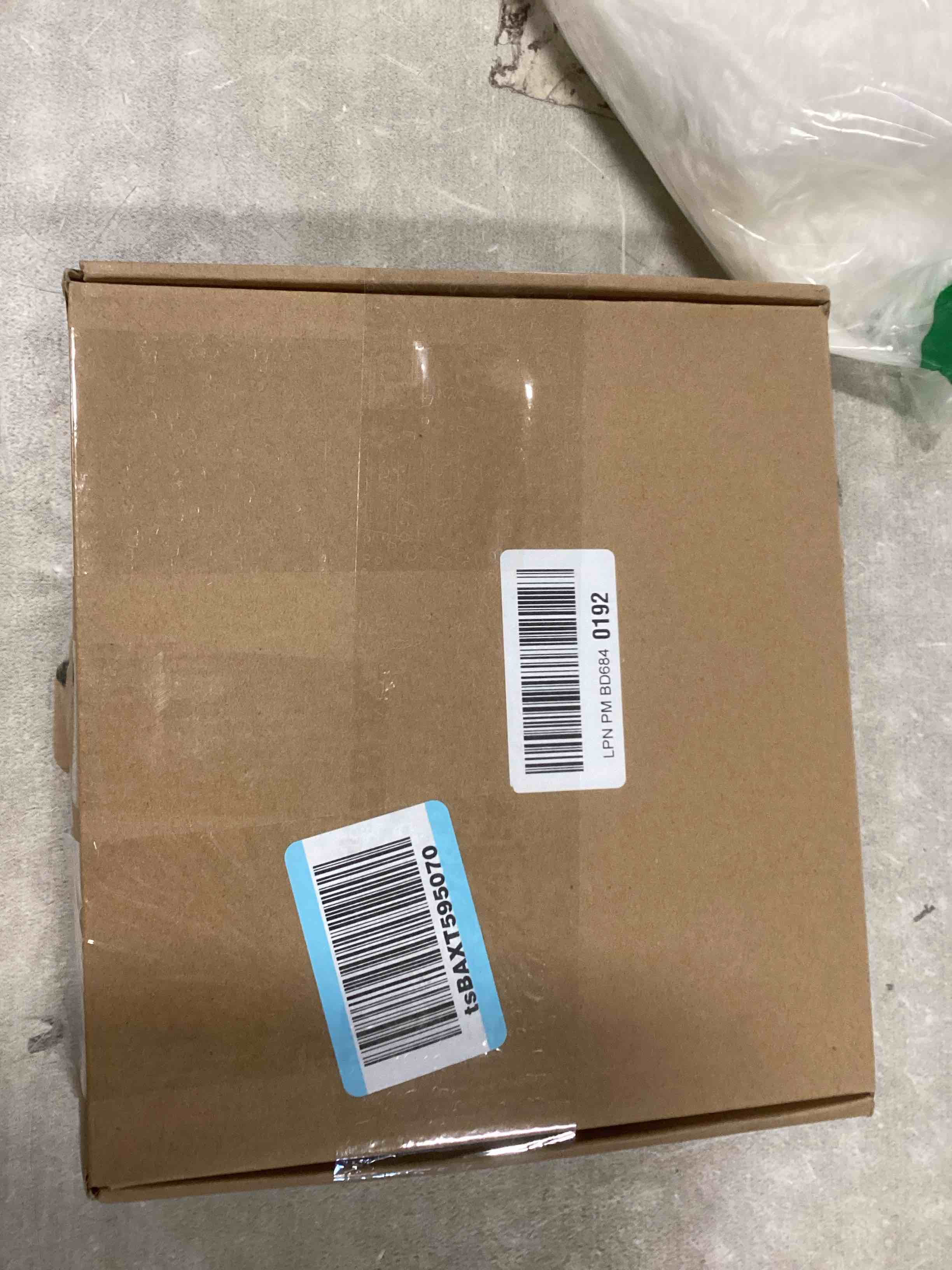 https://s3.amazonaws.com/lotting-images-prod/bidfta/PPE1820324_1733160633316.jpeg