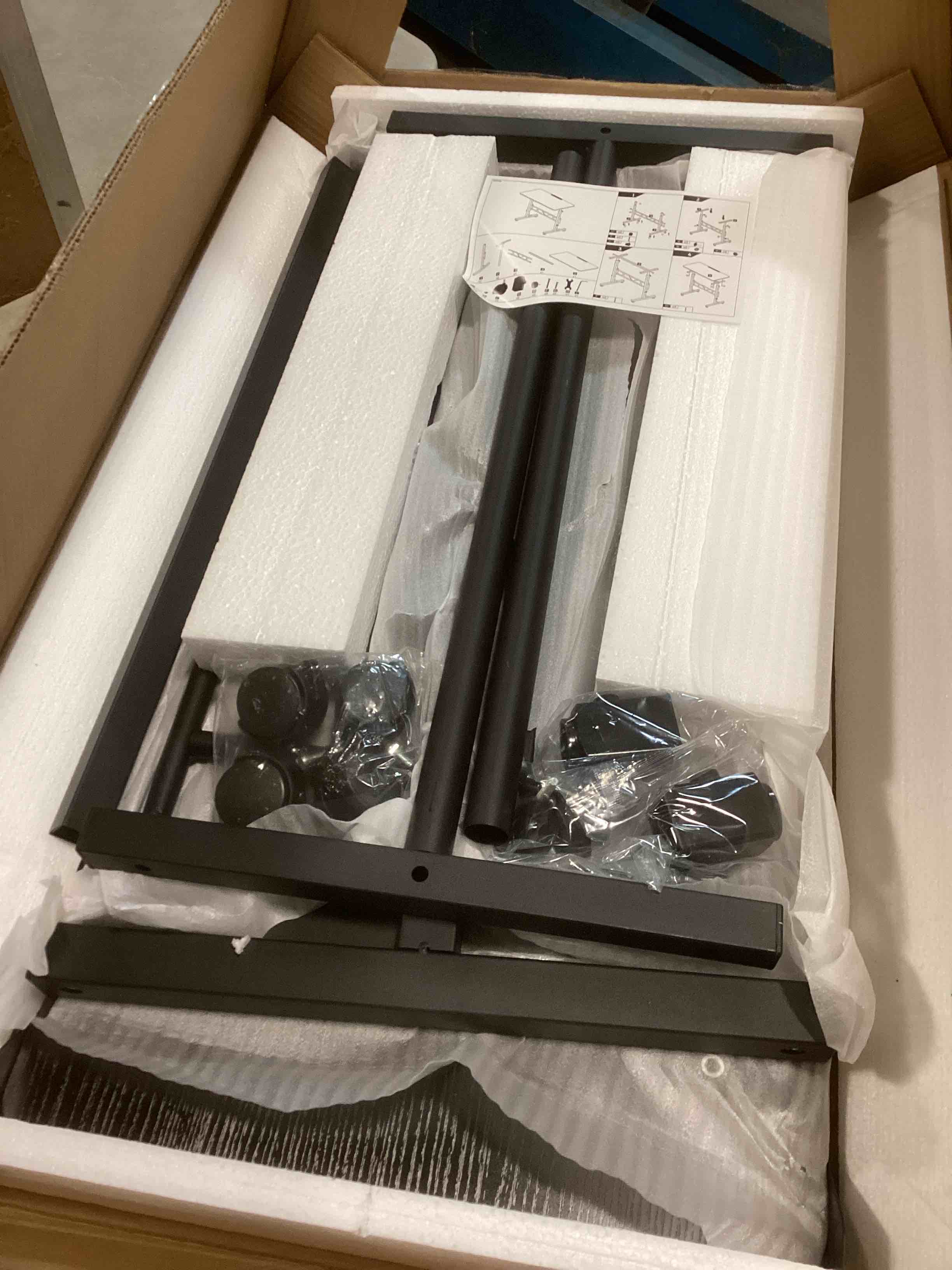 https://s3.amazonaws.com/lotting-images-prod/bidfta/PPE1820580_1733246302550.jpeg