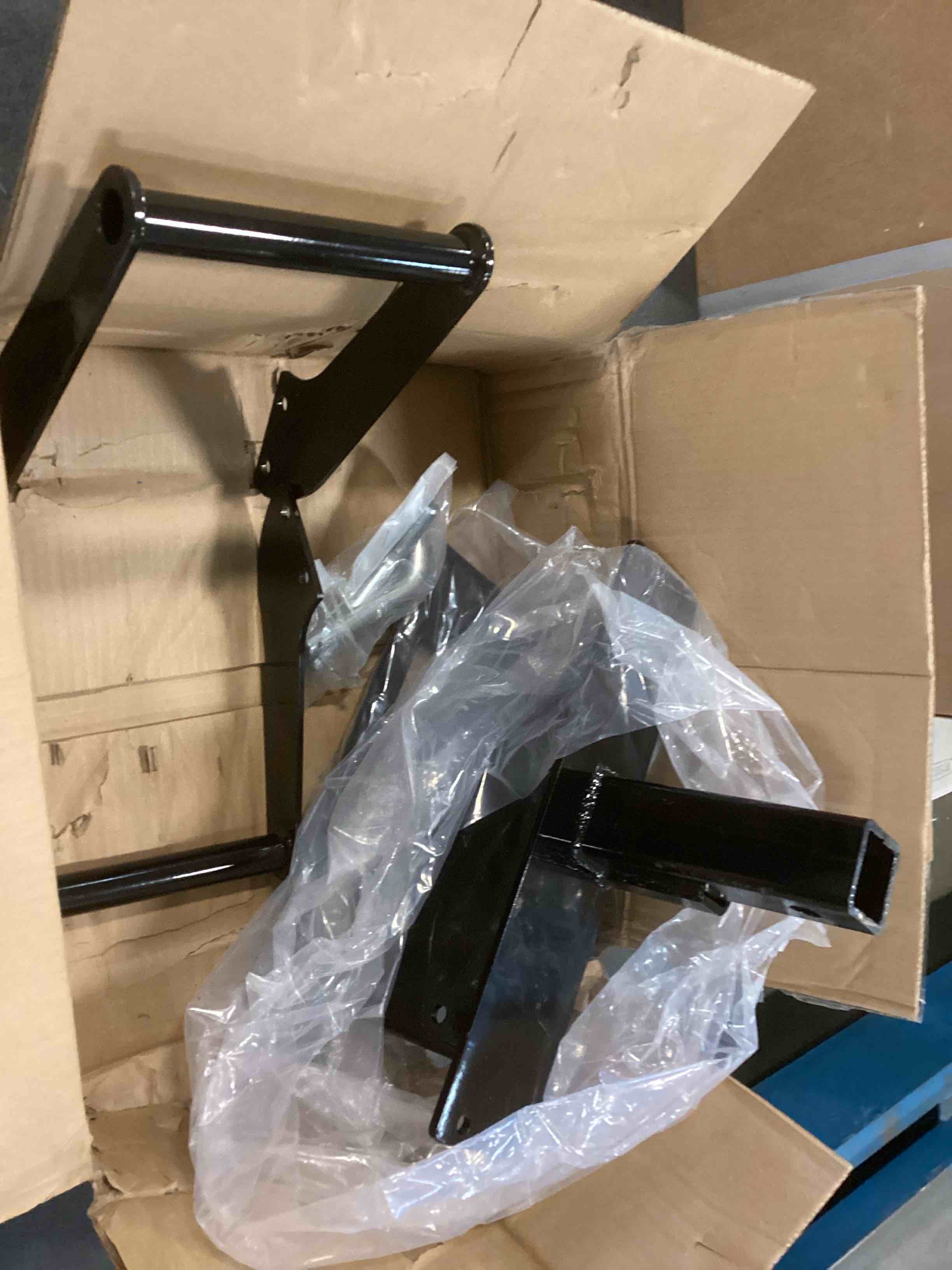 https://s3.amazonaws.com/lotting-images-prod/bidfta/PPE1821017_1733413677325.jpeg
