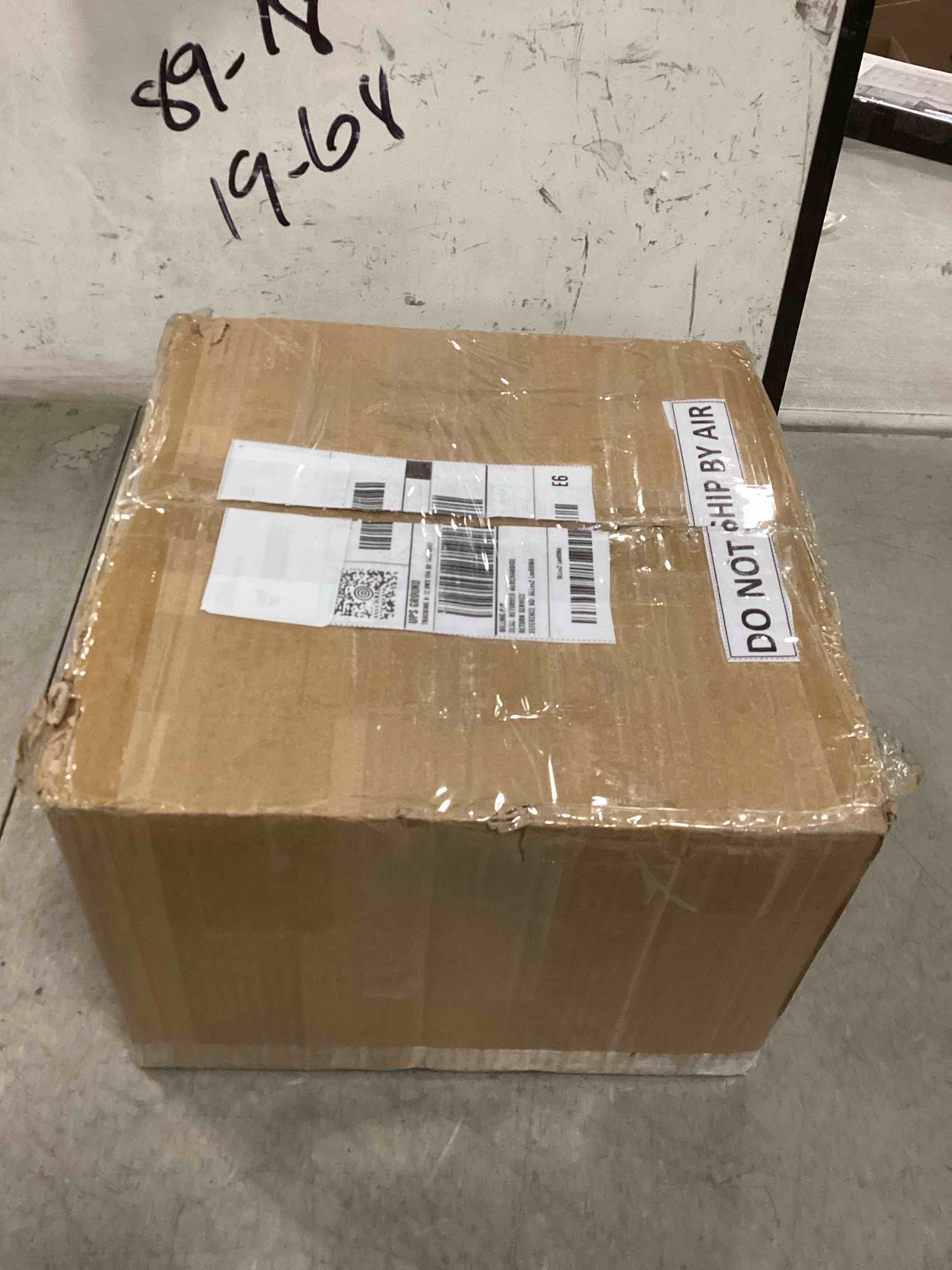 https://s3.amazonaws.com/lotting-images-prod/bidfta/PPE1821552_1733758631721.jpeg