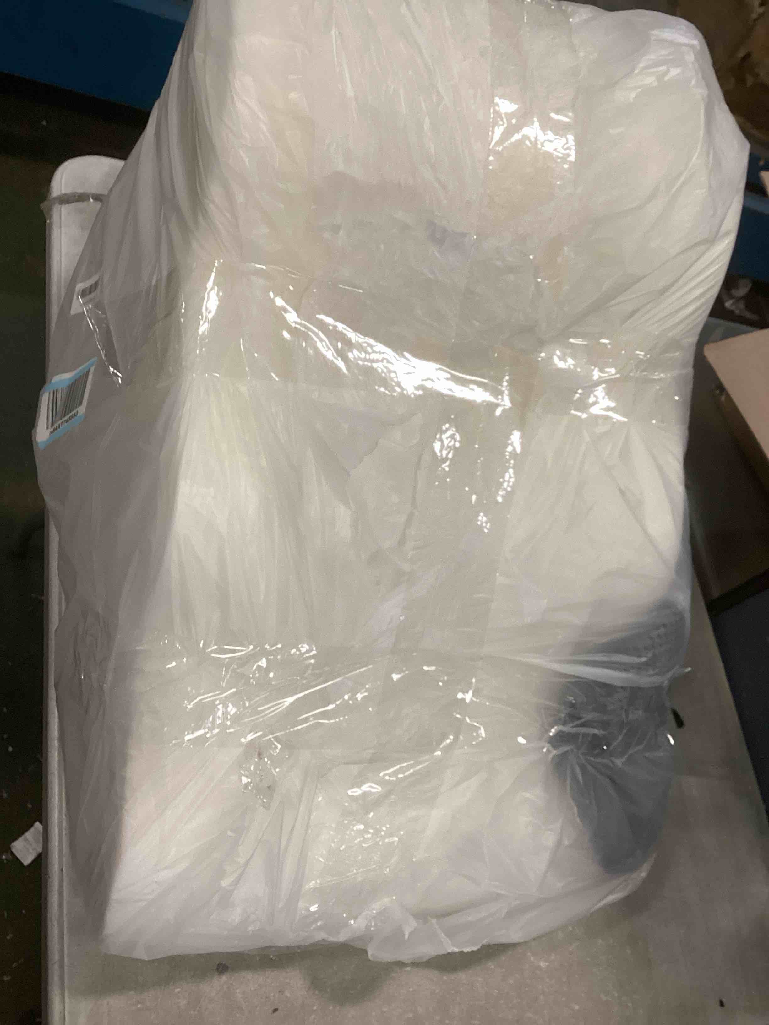 https://s3.amazonaws.com/lotting-images-prod/bidfta/PPE1821868_1733848581590.jpeg