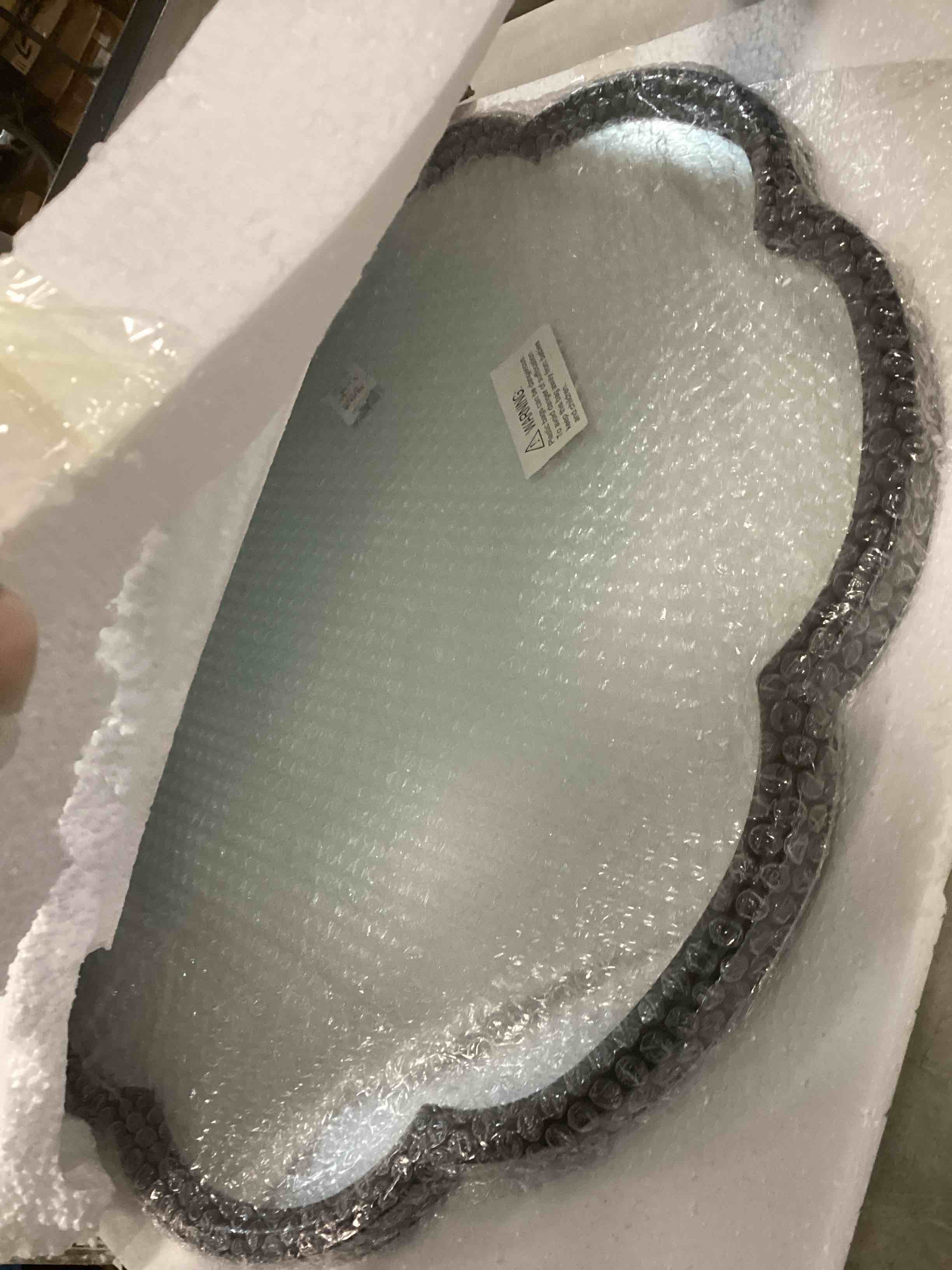 https://s3.amazonaws.com/lotting-images-prod/bidfta/PPE1821931_1733856794013.jpeg