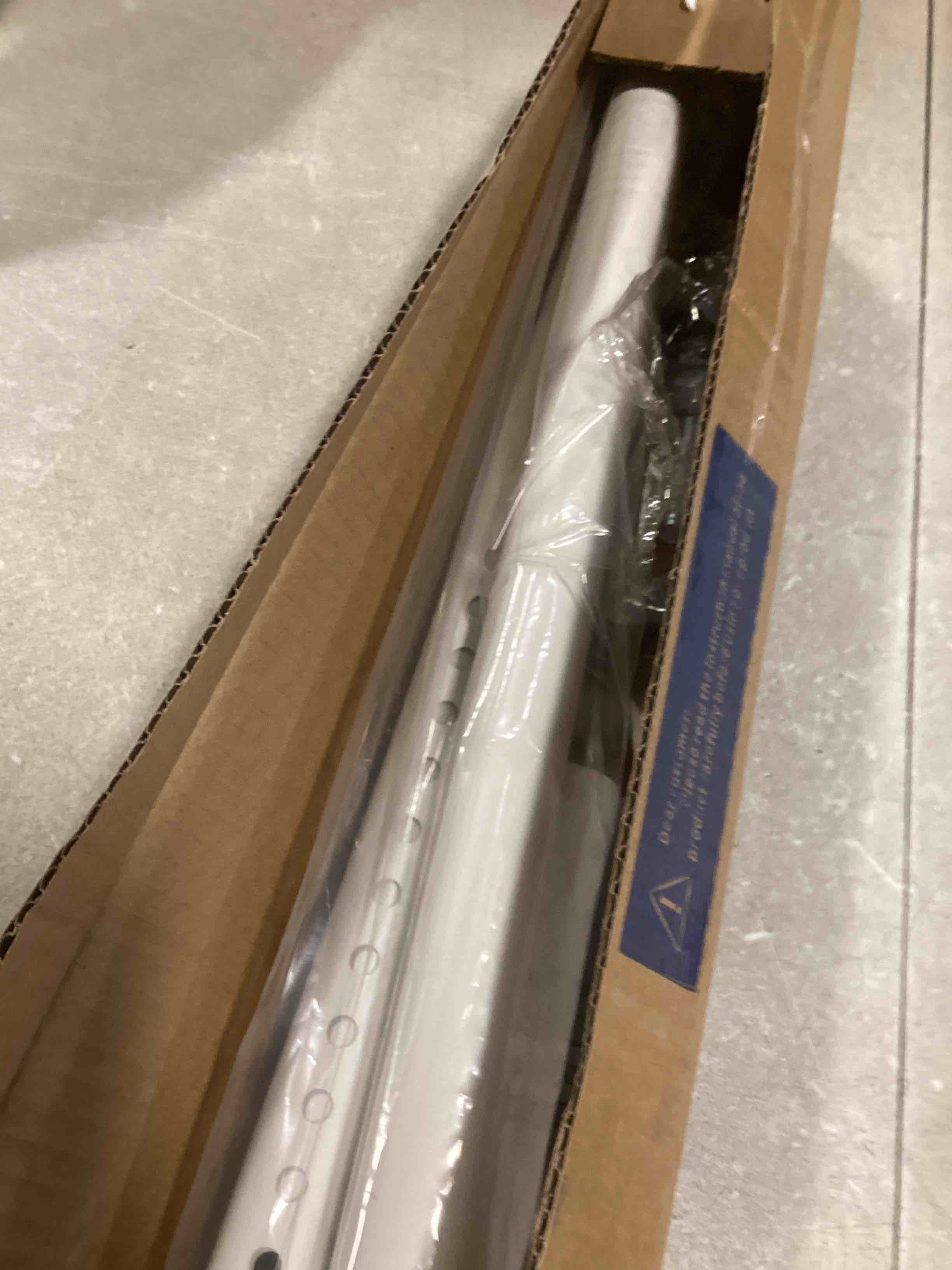 https://s3.amazonaws.com/lotting-images-prod/bidfta/PPE1822305_1733145998055.jpeg