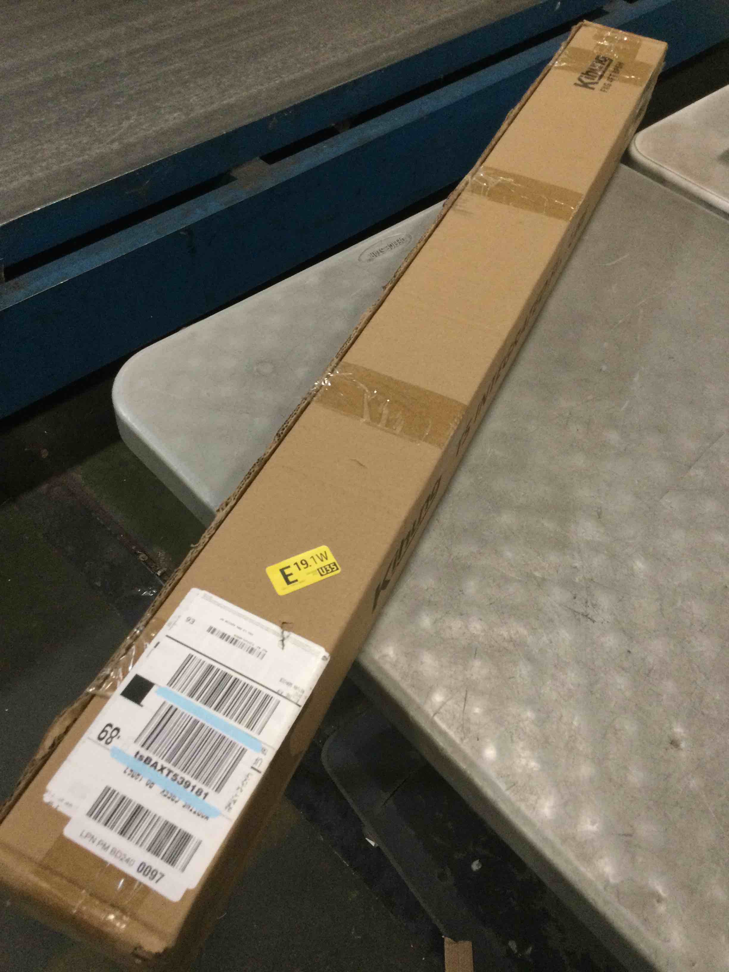 https://s3.amazonaws.com/lotting-images-prod/bidfta/PPE1822662_1733203732682.jpeg