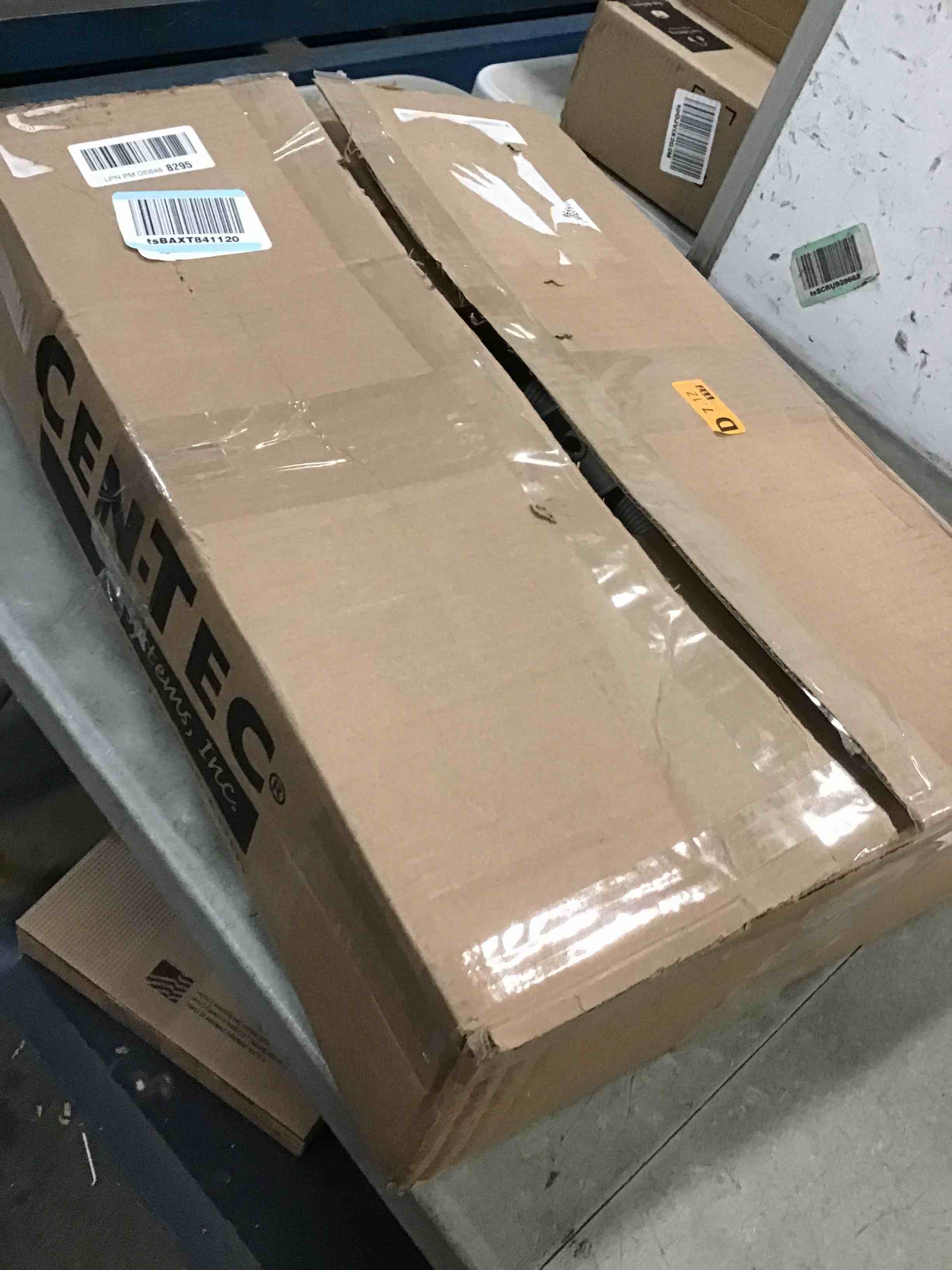 https://s3.amazonaws.com/lotting-images-prod/bidfta/PPE1823094_1733967515463.jpeg