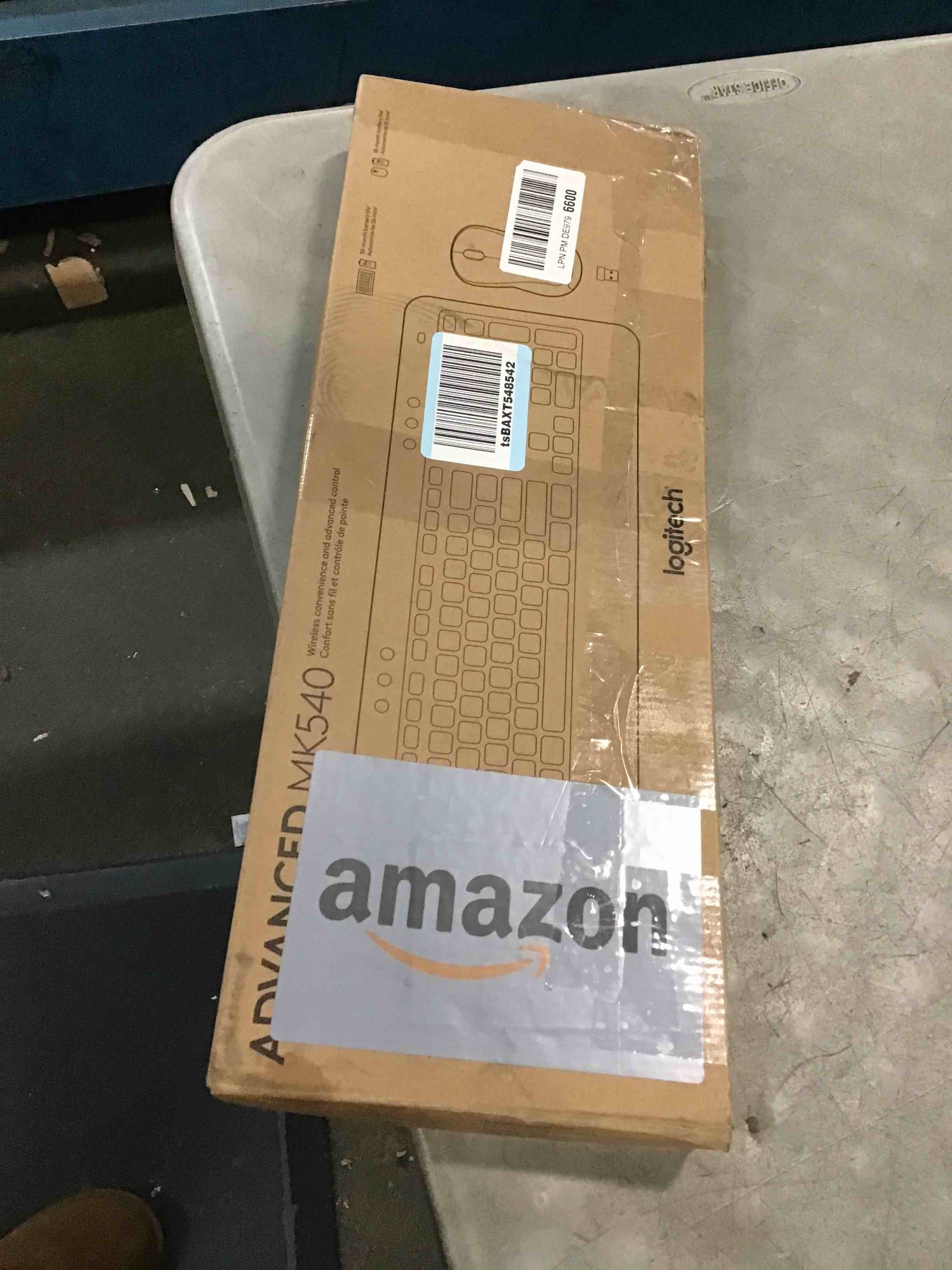 https://s3.amazonaws.com/lotting-images-prod/bidfta/PPE1823345_1734069001214.jpeg
