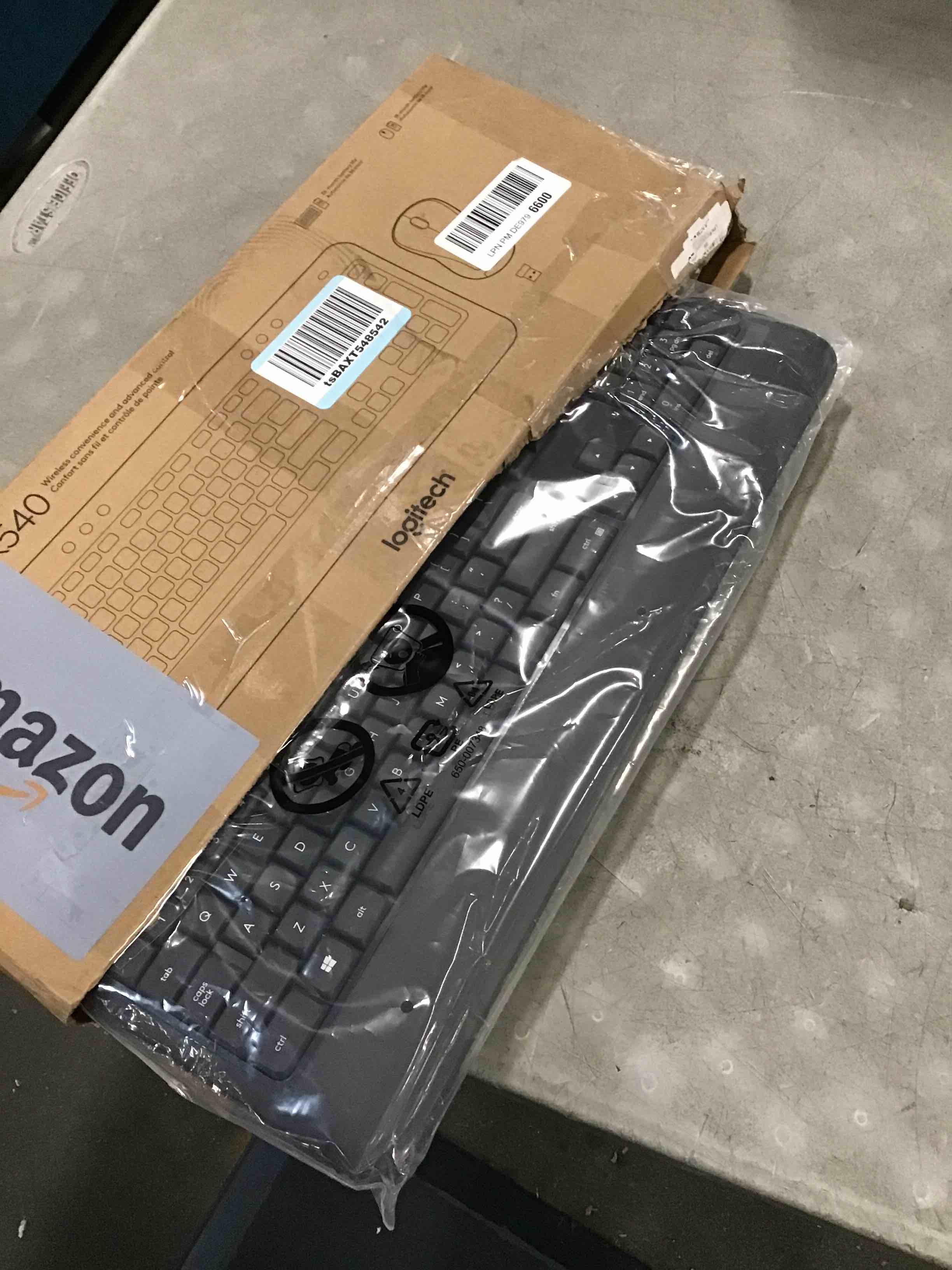 https://s3.amazonaws.com/lotting-images-prod/bidfta/PPE1823345_1734069015036.jpeg