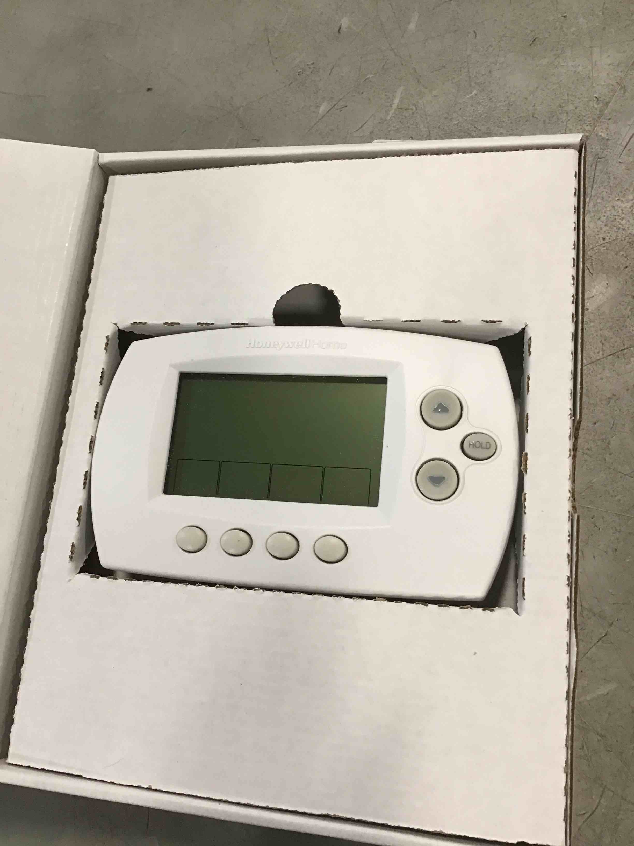 https://s3.amazonaws.com/lotting-images-prod/bidfta/PPE1823362_1734129803204.jpeg