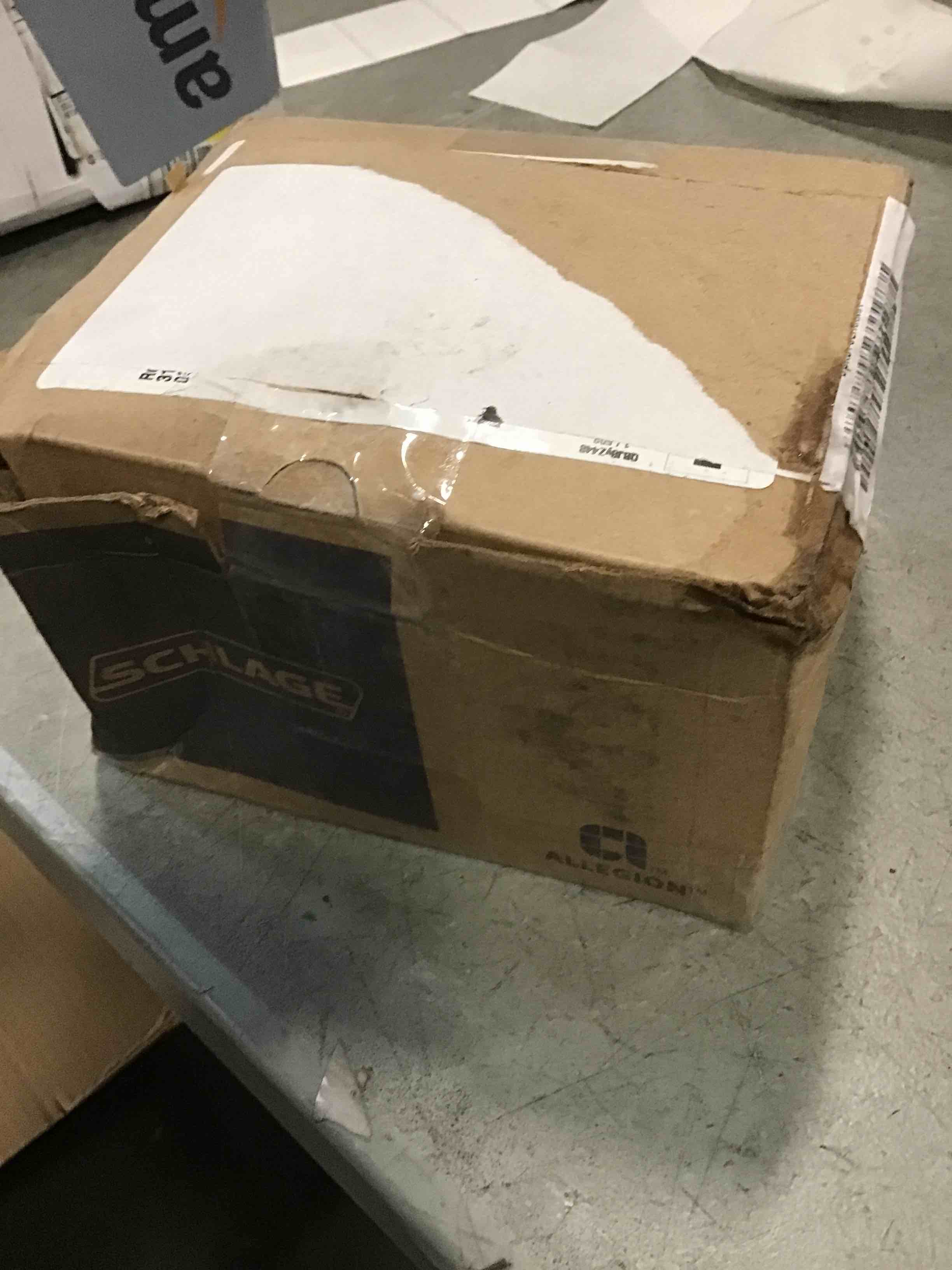 https://s3.amazonaws.com/lotting-images-prod/bidfta/PPE1823442_1734144580607.jpeg