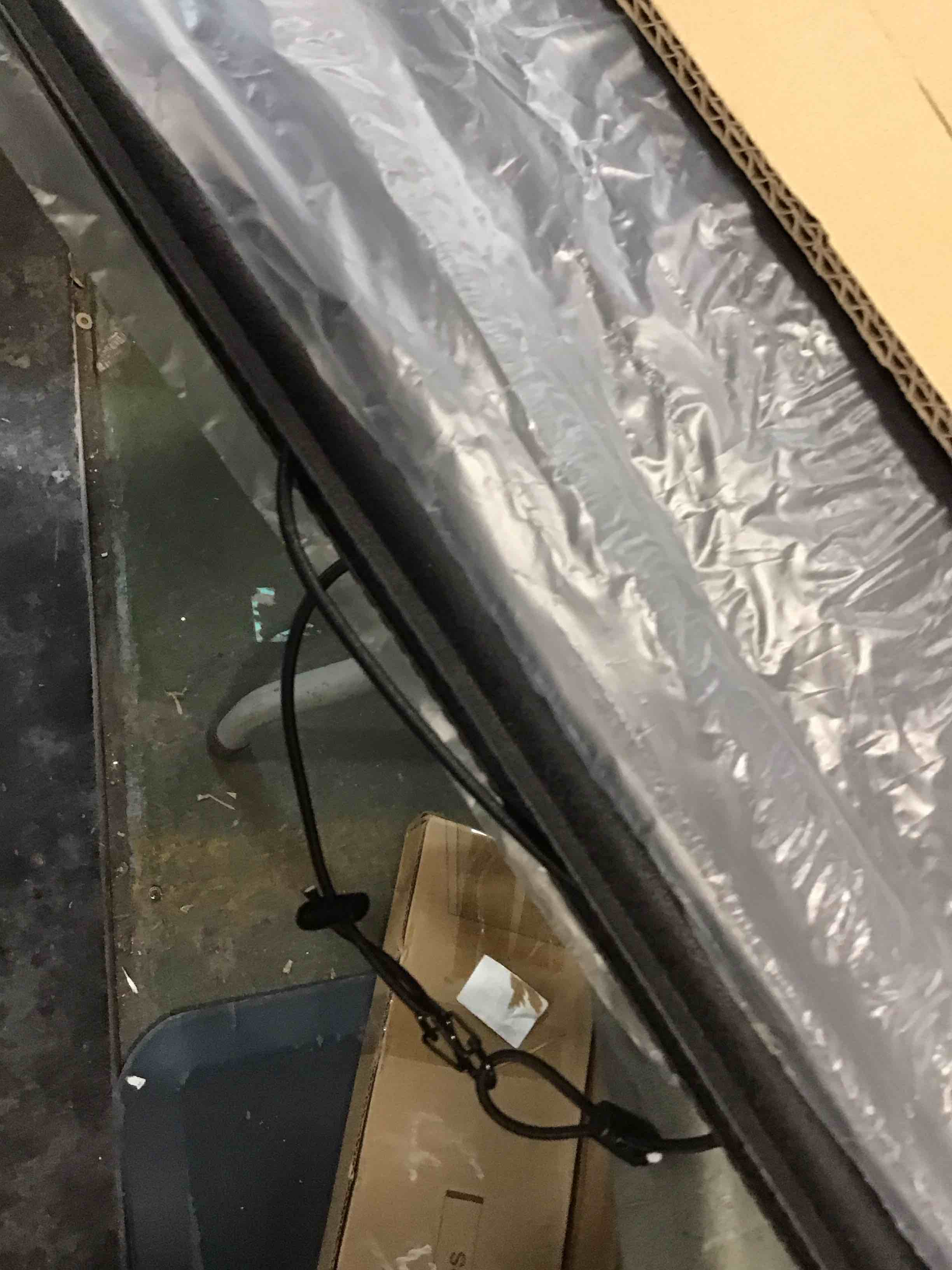 https://s3.amazonaws.com/lotting-images-prod/bidfta/PPE1824087_1734459606982.jpeg
