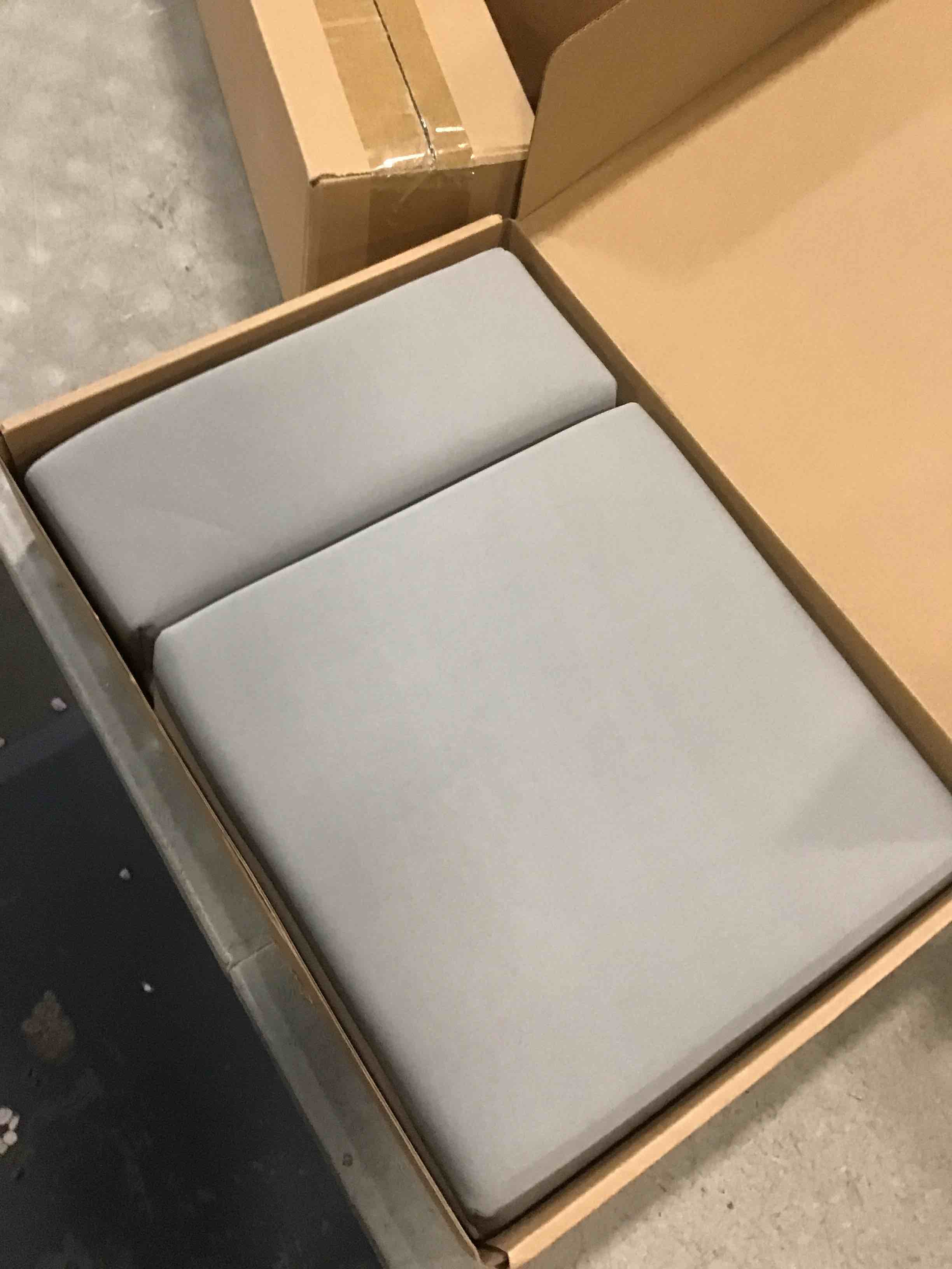 https://s3.amazonaws.com/lotting-images-prod/bidfta/PPE1824685_1734655899384.jpeg