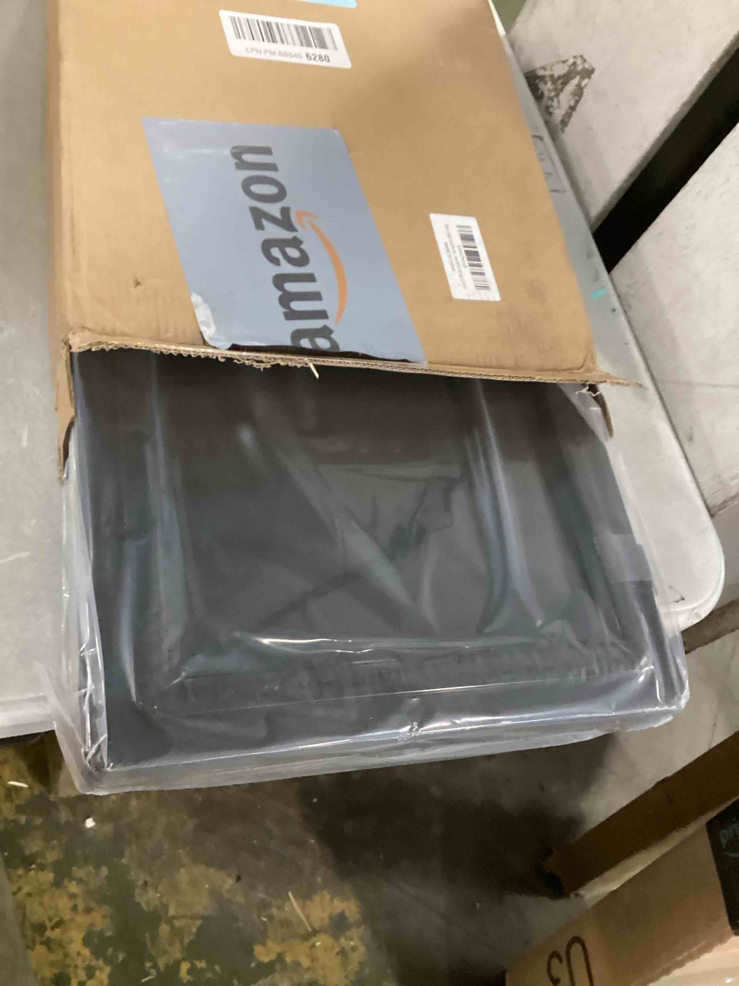 https://s3.amazonaws.com/lotting-images-prod/bidfta/PPE1828288_1733146733855.jpeg