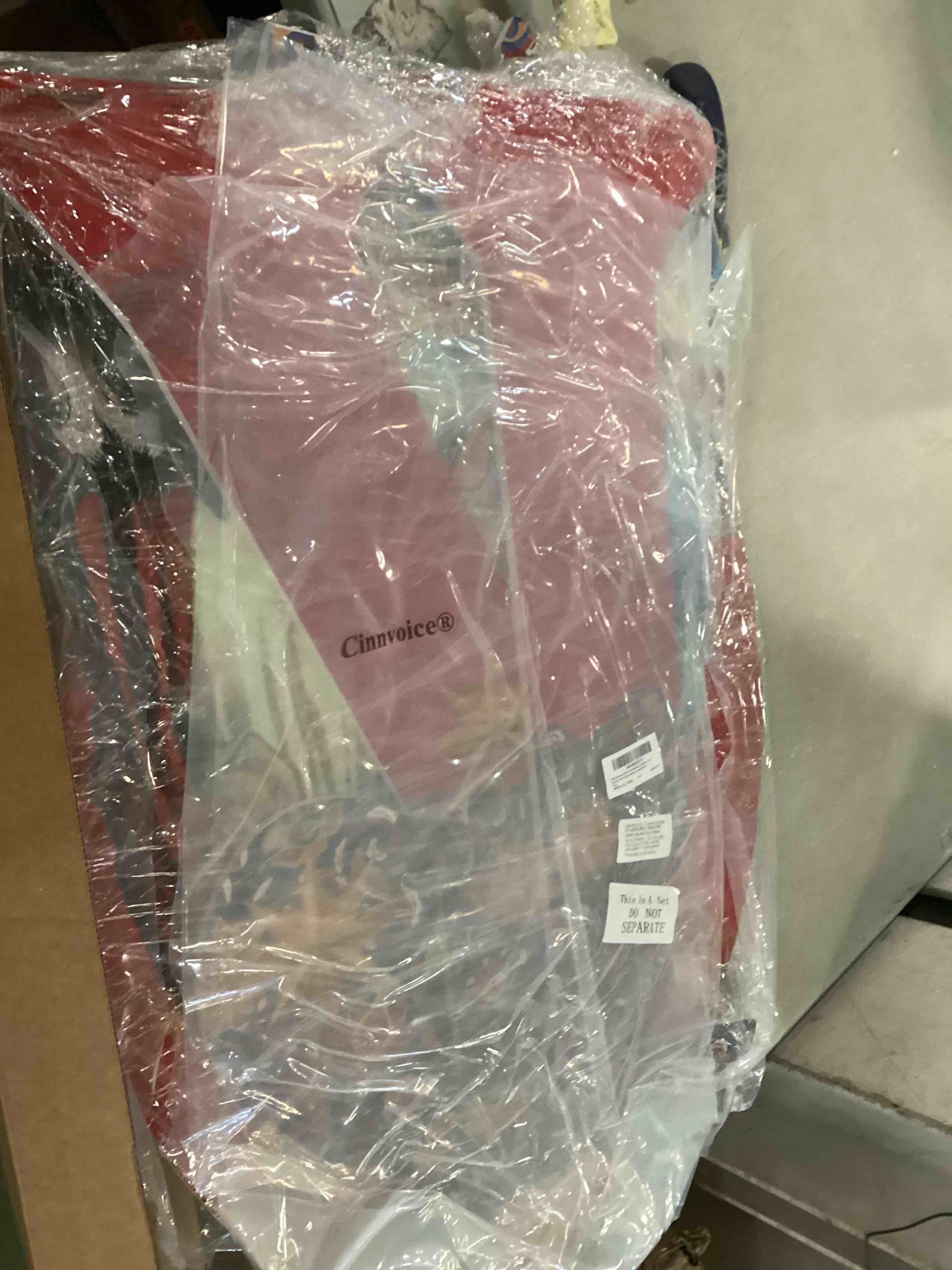 https://s3.amazonaws.com/lotting-images-prod/bidfta/PPE1828332_1733150872309.jpeg