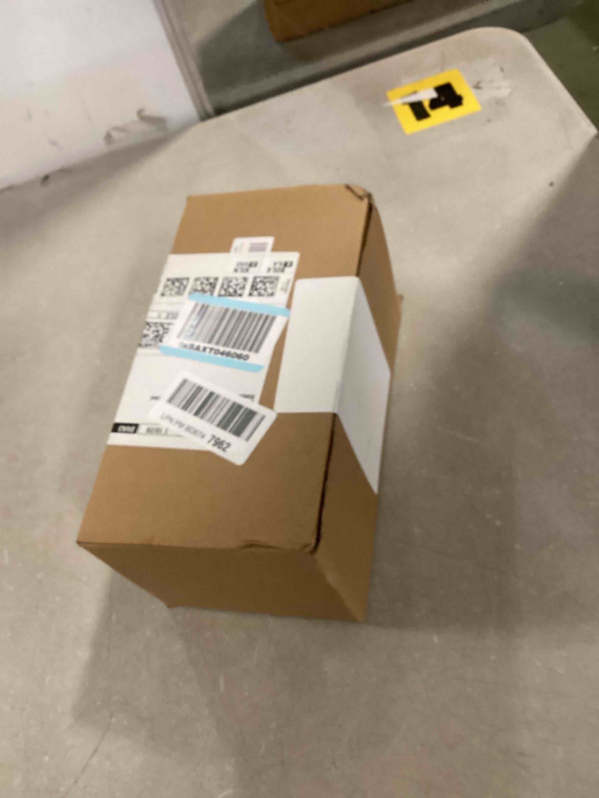 https://s3.amazonaws.com/lotting-images-prod/bidfta/PPE1828336_1733151067147.jpeg